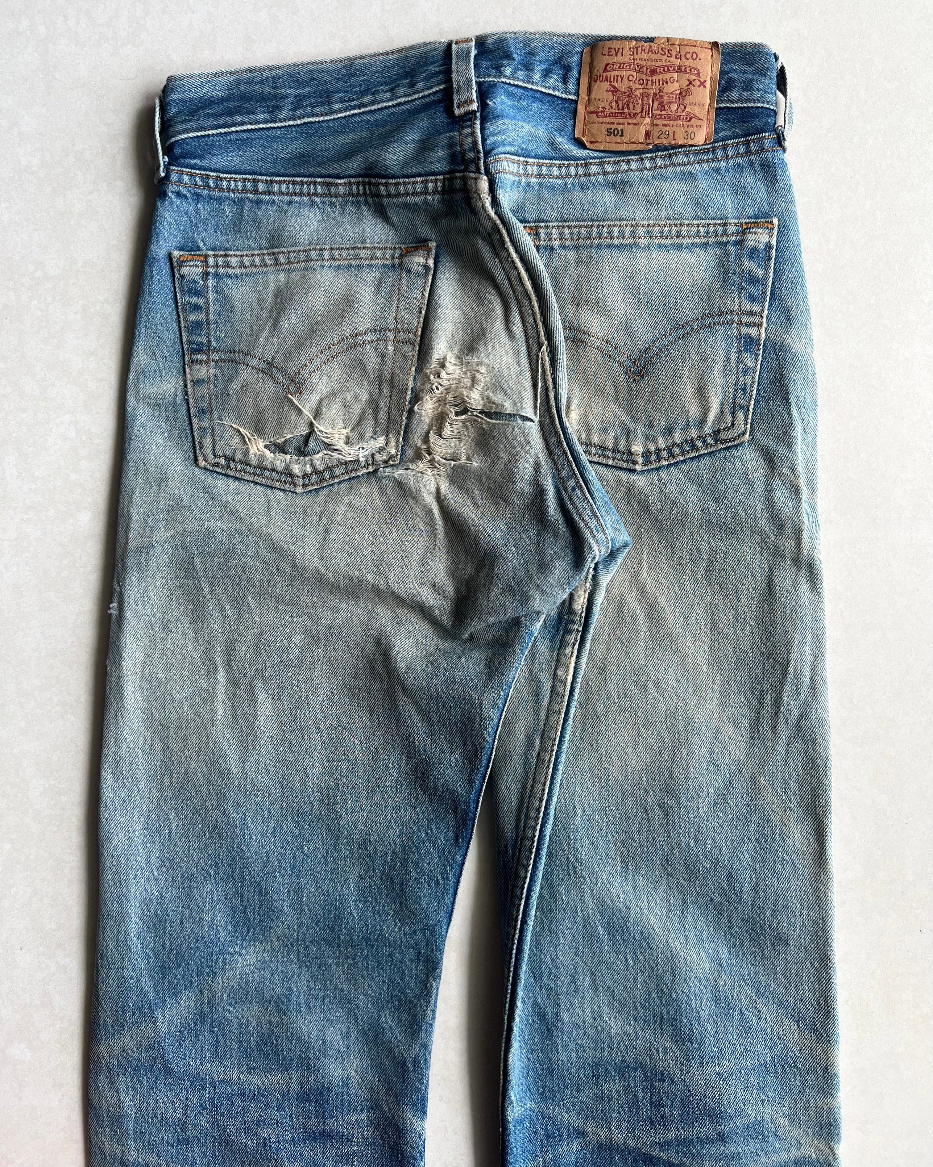 1990S FADED WASHED LEVI'S 501 REPAIRED JEANS (29X30)