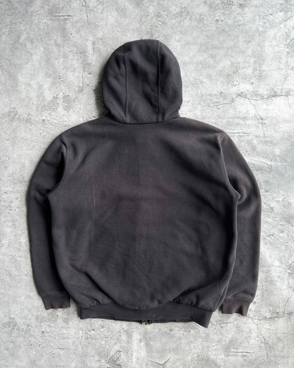 1990S SUN FADED BLACK HEAVYWEIGHT CARHARTT LOGO ZIP-UP HOODIE (L)