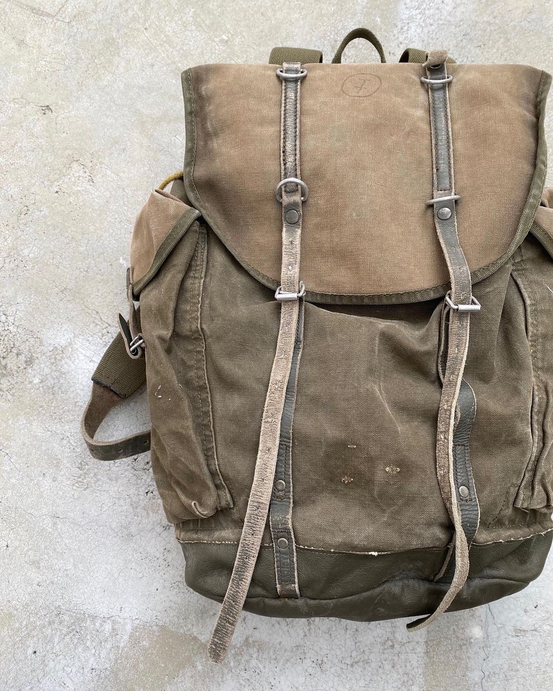 1940S WWII EUROPE ARMY RUCKSACK BACKPACK (OS)