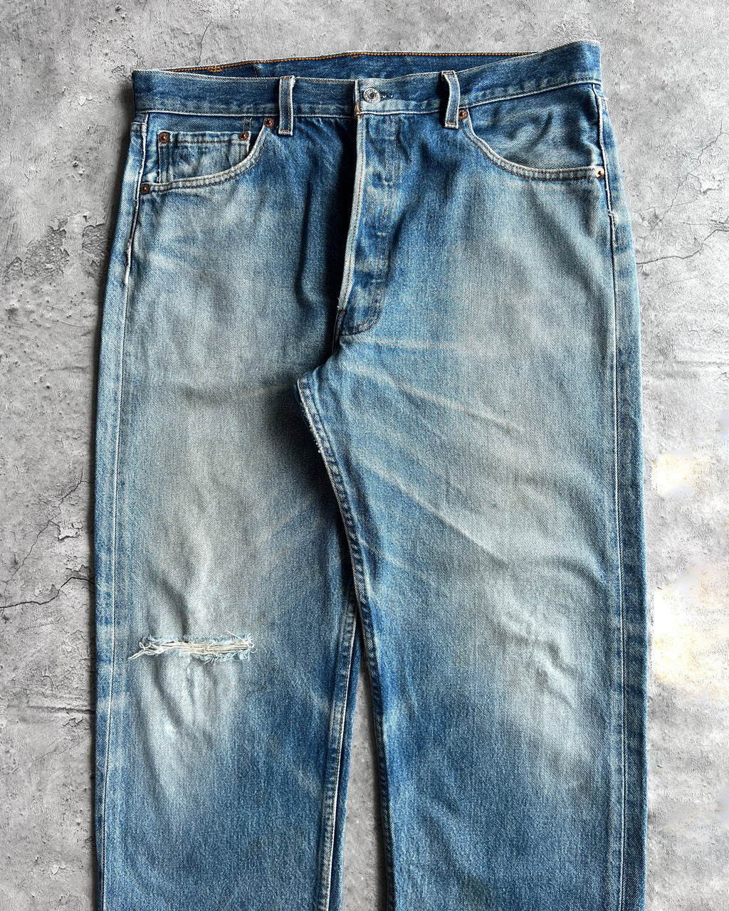 1990S FADED WASHED LEVI'S 501 DISTRESSED JEANS (36X36)