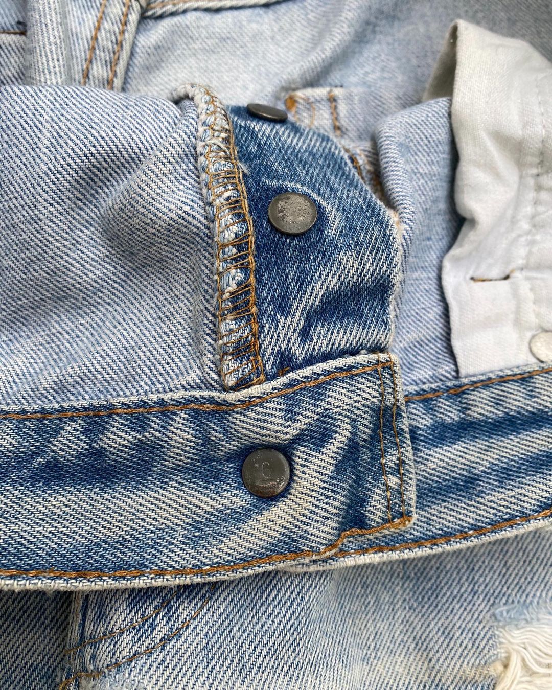 1970s Levi’s Faded 501 Distress Selvedge Jeans