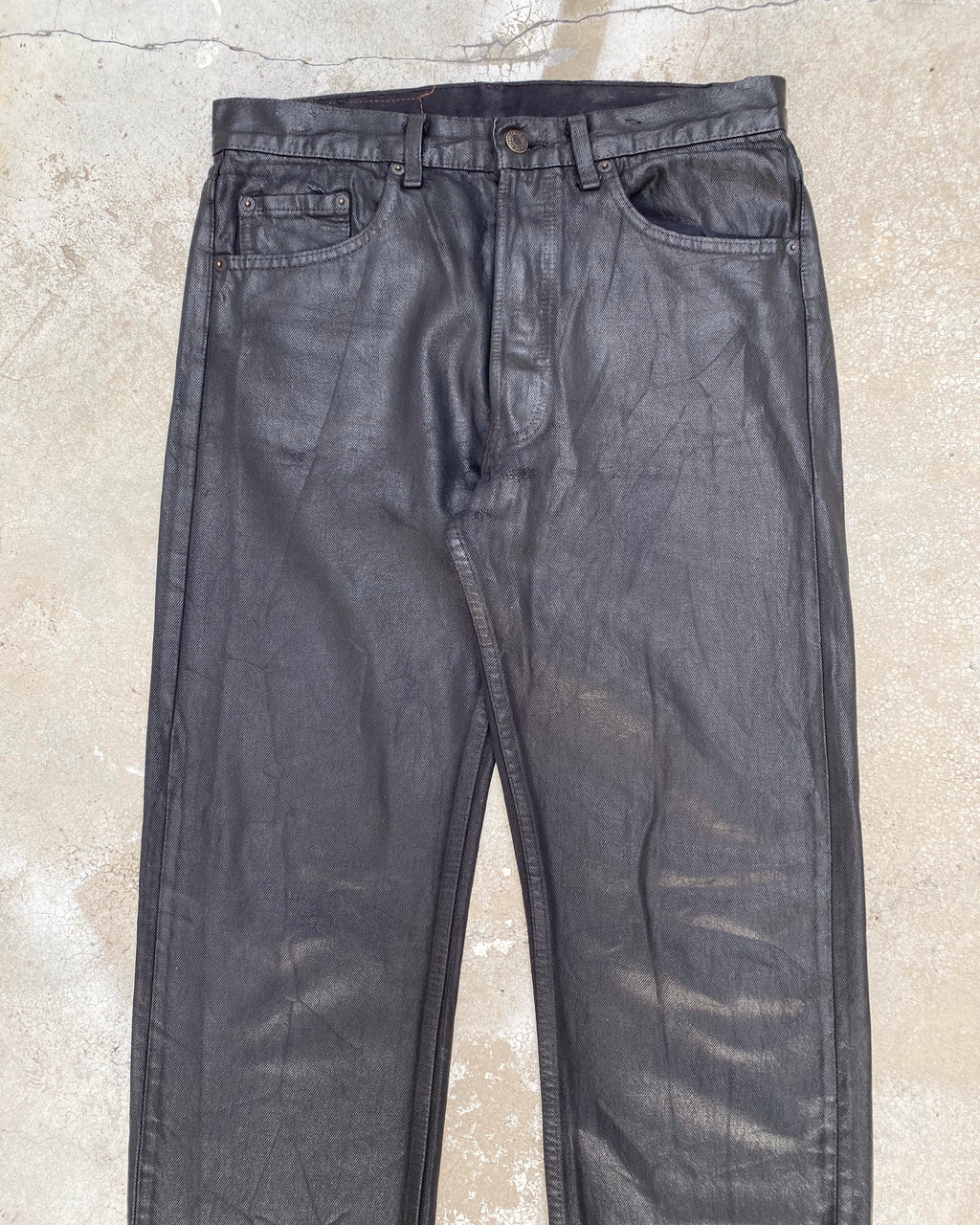 1980S BLACK WAXED LEVI'S 501 JEANS (32X30)