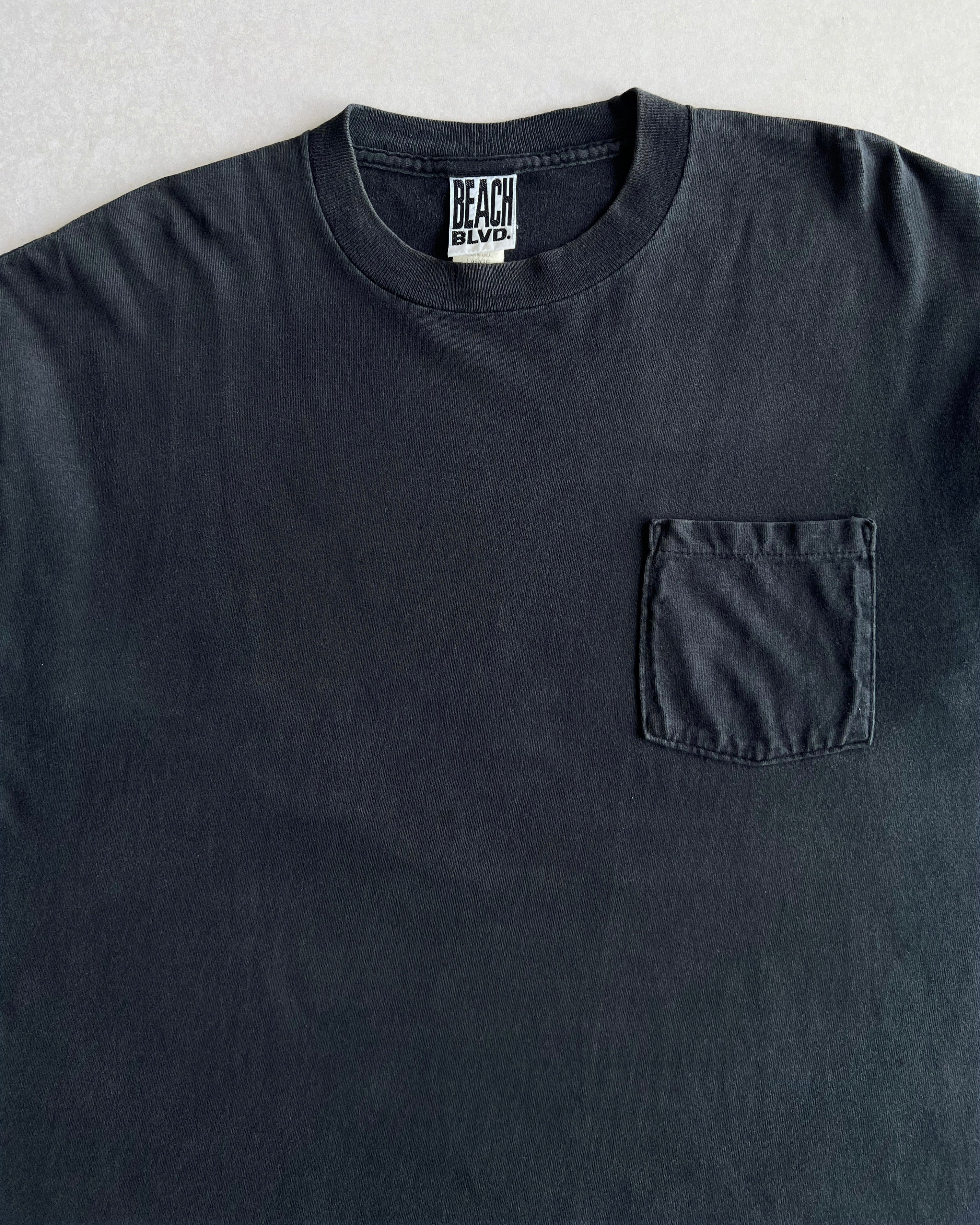 1990S BLACK BLANK SINGLE STITCH POCKET TEE (L)