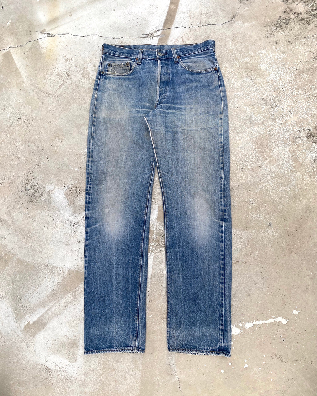 1980S FADED BLUE LEVI'S 501 SELVEDGE JEANS (34X36)