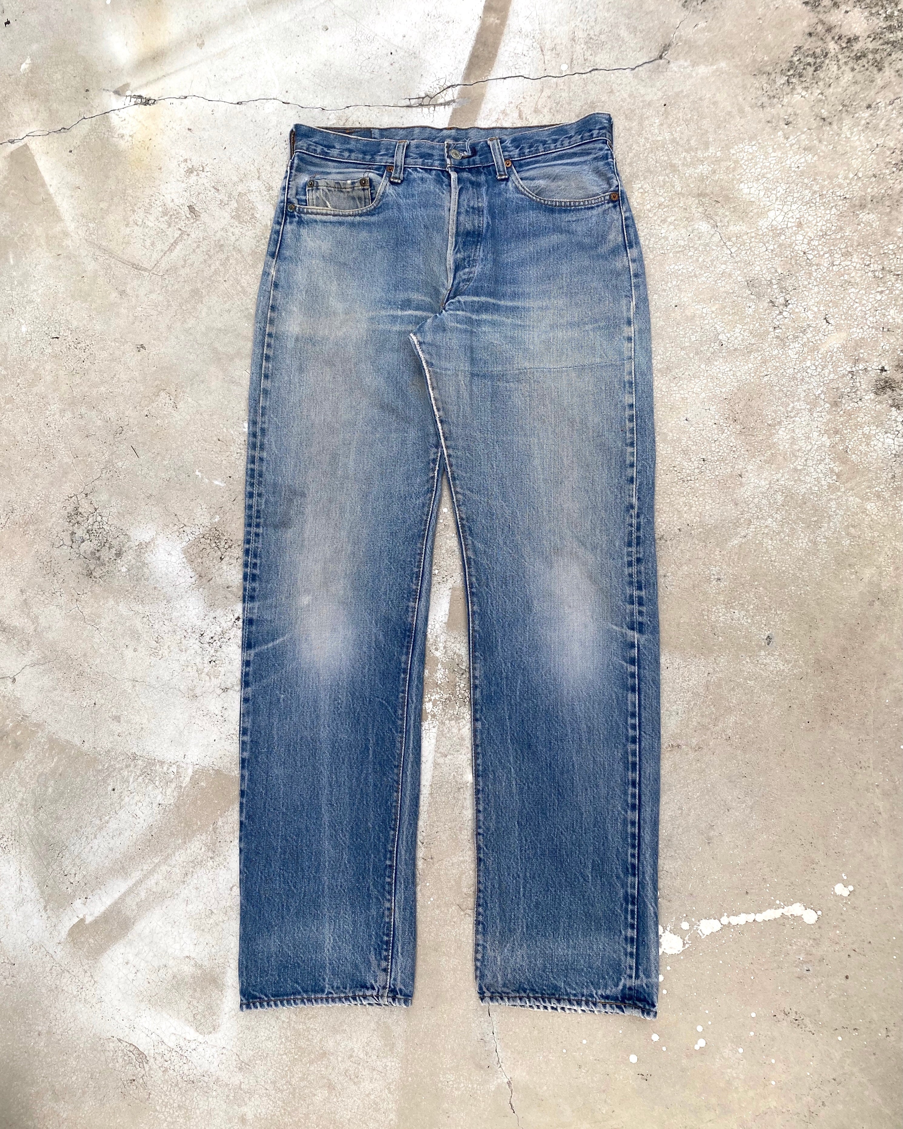 1980S FADED BLUE LEVI'S 501 SELVEDGE JEANS (34X36)