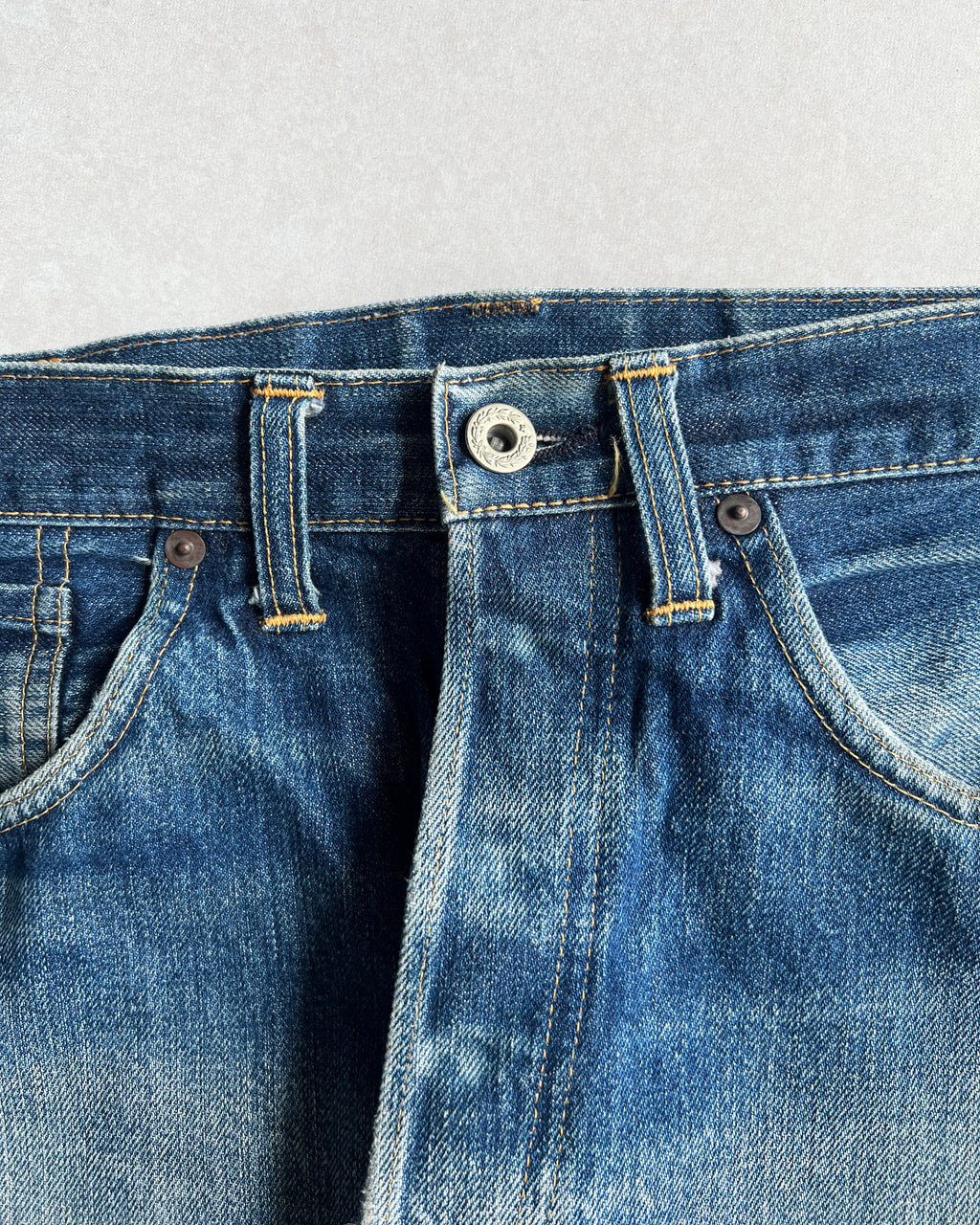 1990S FADED WASHED BIG E LEVI'S 501 SELVEDGE JEANS (33X36)
