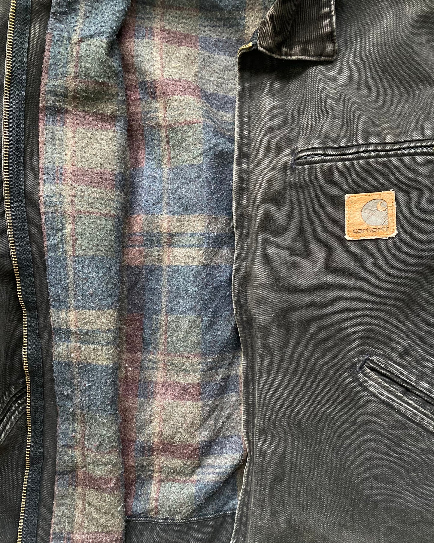 1980S FADED BLACK CARHARTT DETROIT JACKET (L/XL)