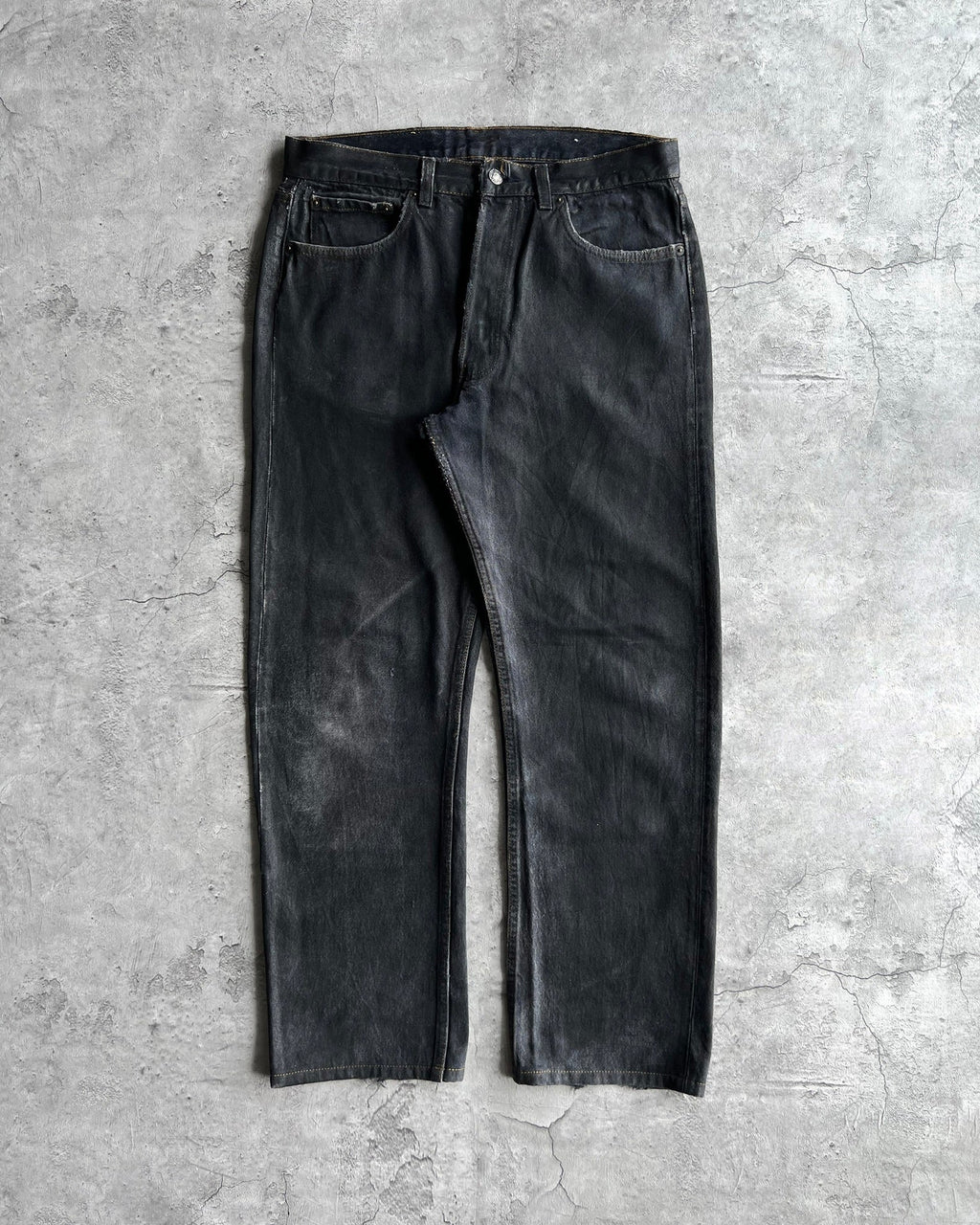 1990S WAXED BLACK LEVI'S 501 JEANS (33X32)