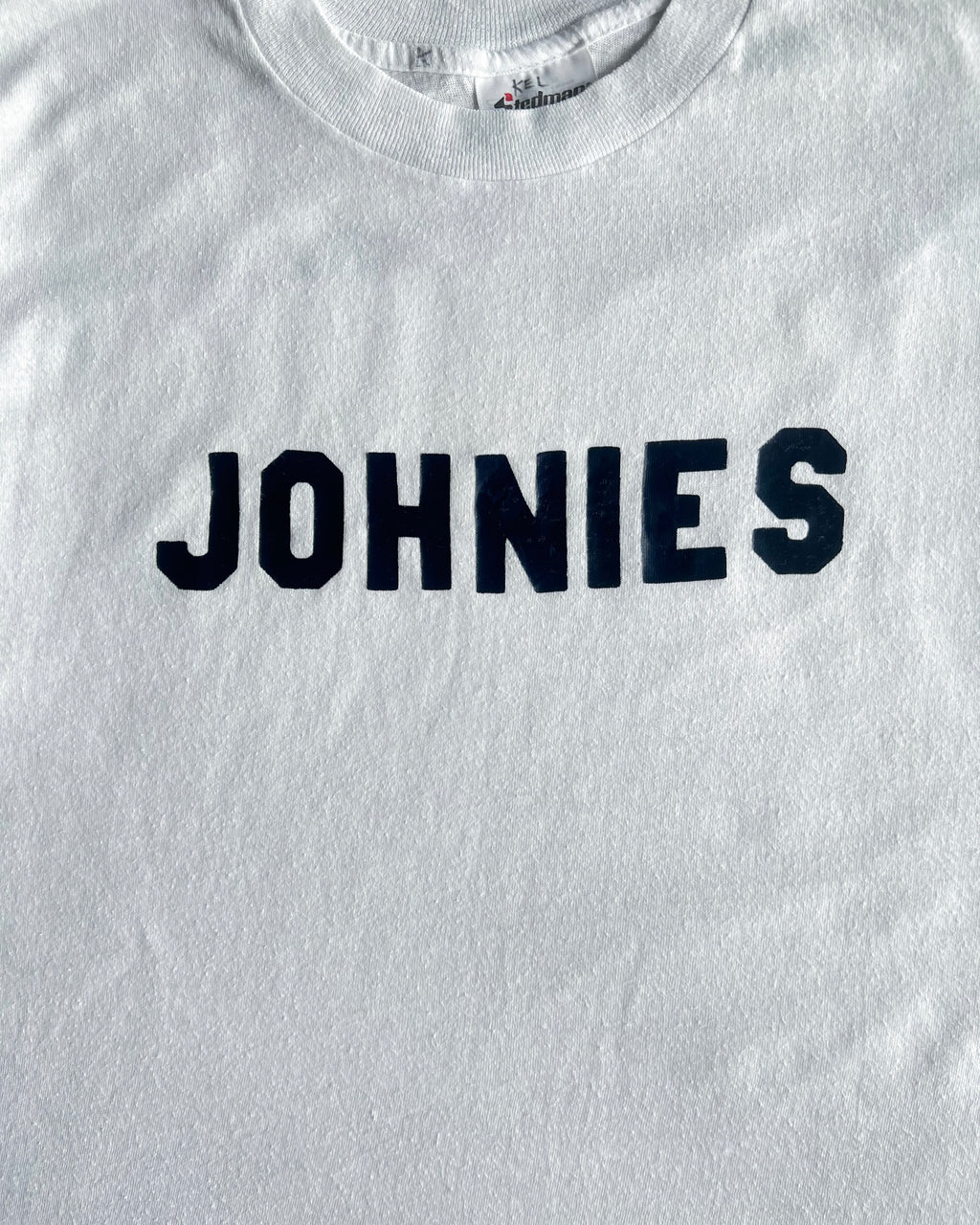 1980S 'JOHNIES' SINGLE STITCH TEE (M)