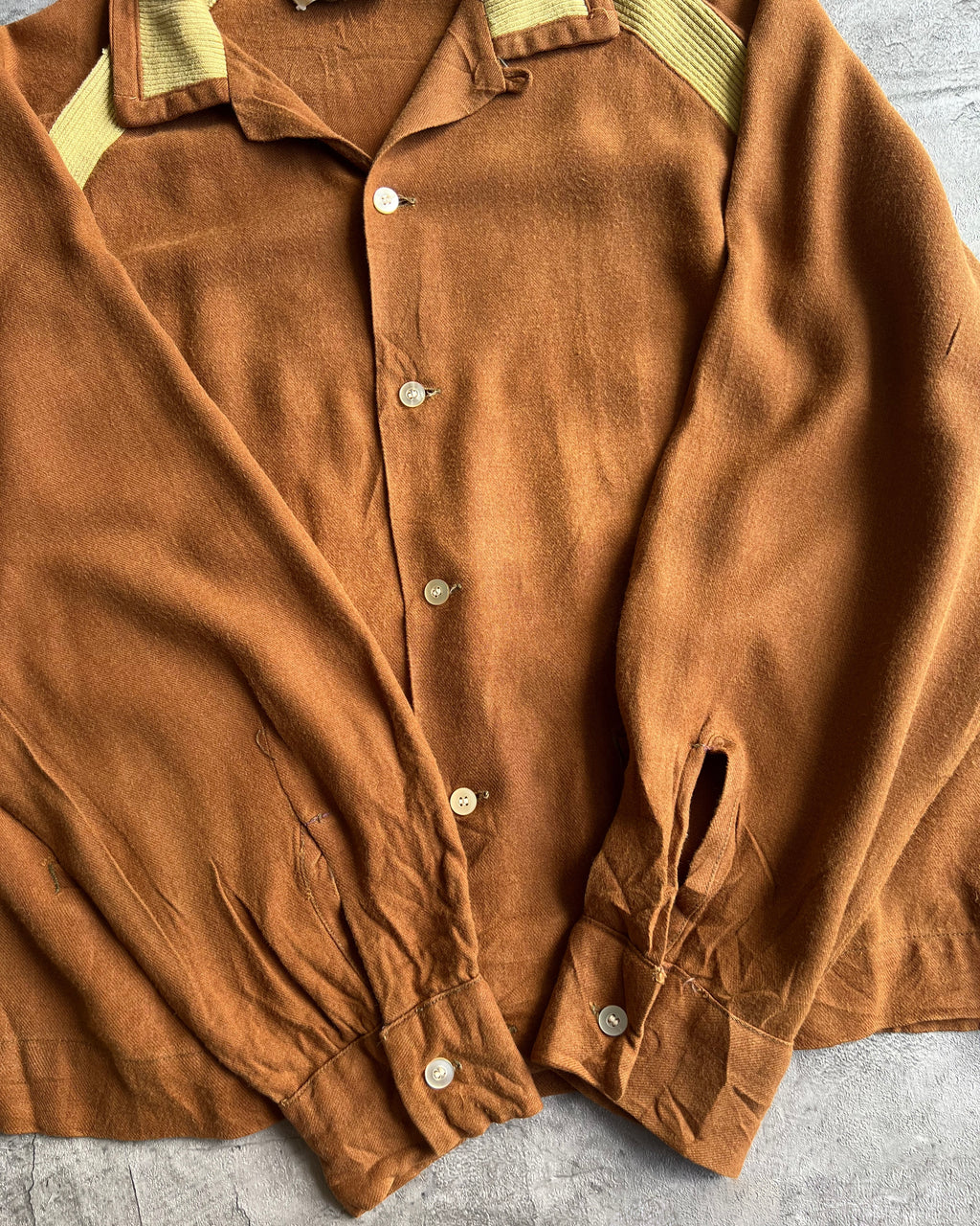 1960S MUSTARD ROCKABILLY GABARDINE RAGLAN JACKET (S-L)