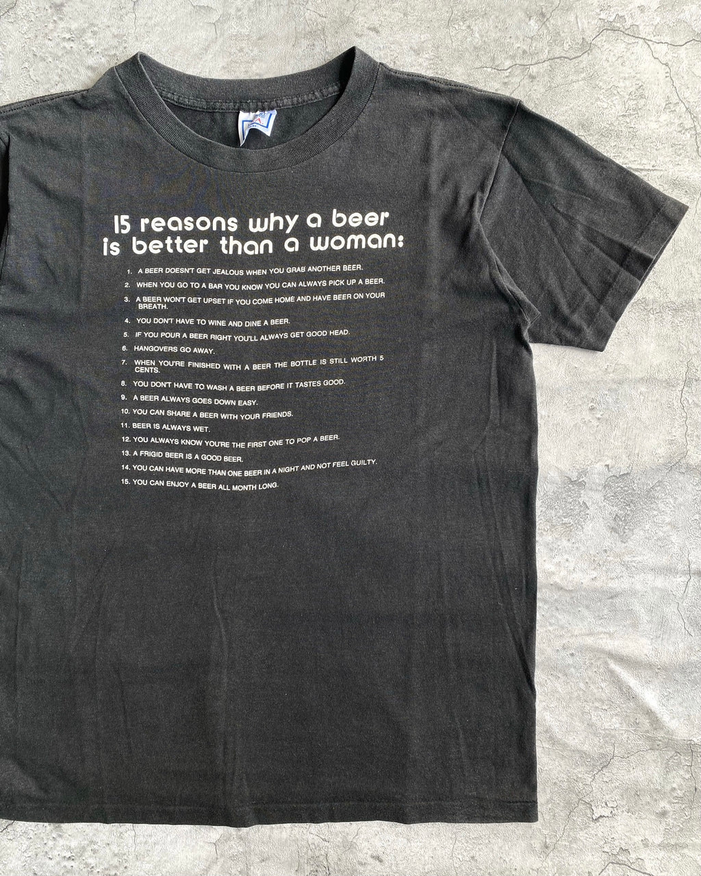 1980S ‘15 REASONS WHY A BEER IS BETTER THAN A WOMAN’ TEE (L)