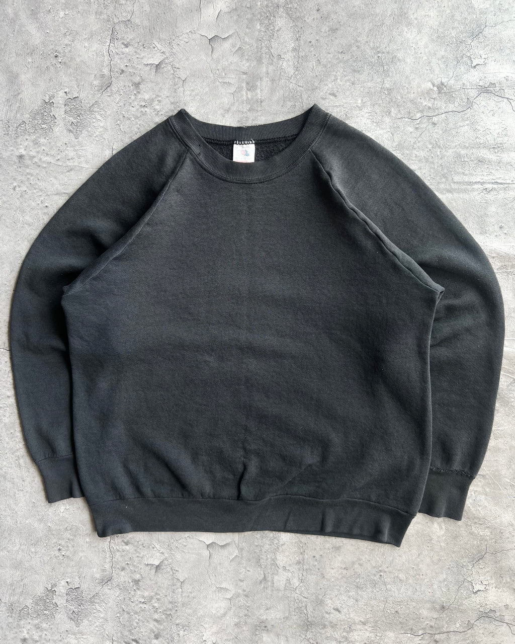 1990S FADED BLACK BLANK FOTL RAGLAN SWEATSHIRT (M)