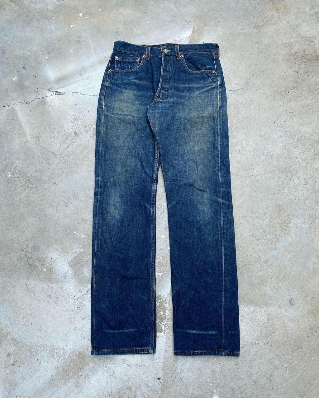 1990s Levi’s 501 Faded Indigo Jeans (32x36)