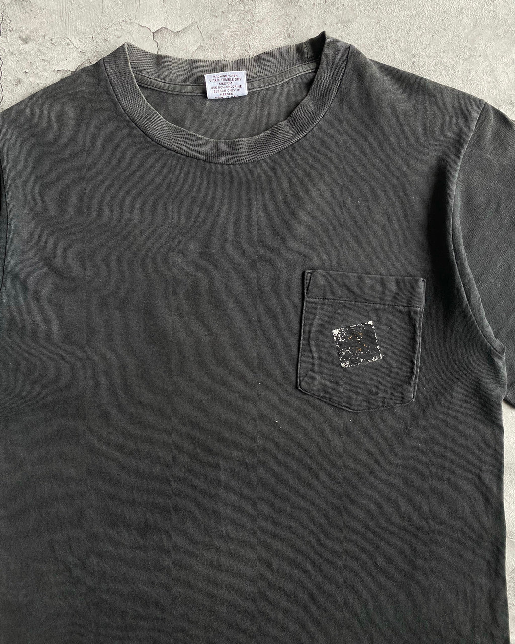 1990S CARHARTT SINGLE STITCH POCKET TEE (M)