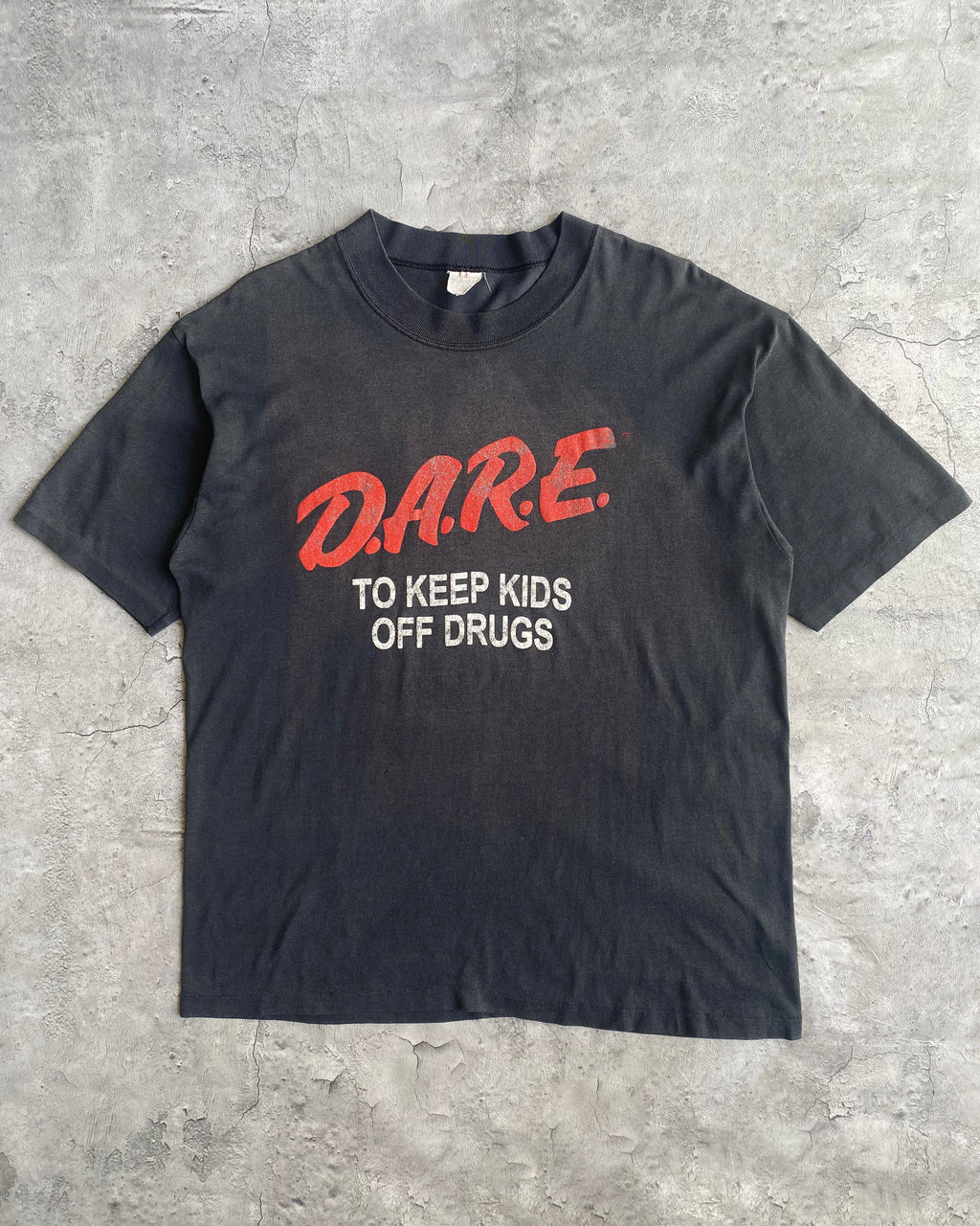 1980S SUN FADED 'DARE' SINGLE STITCH TEE (L)