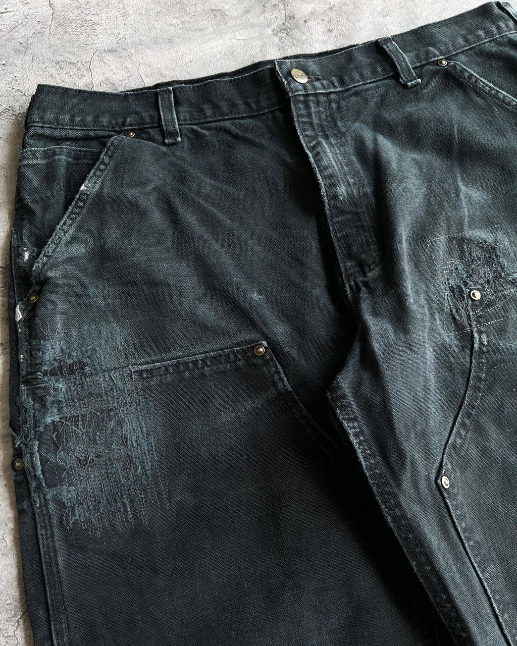 1990S FADED BLACK CARHARTT REPAIRED DOUBLE KNEE PANTS (36X30)