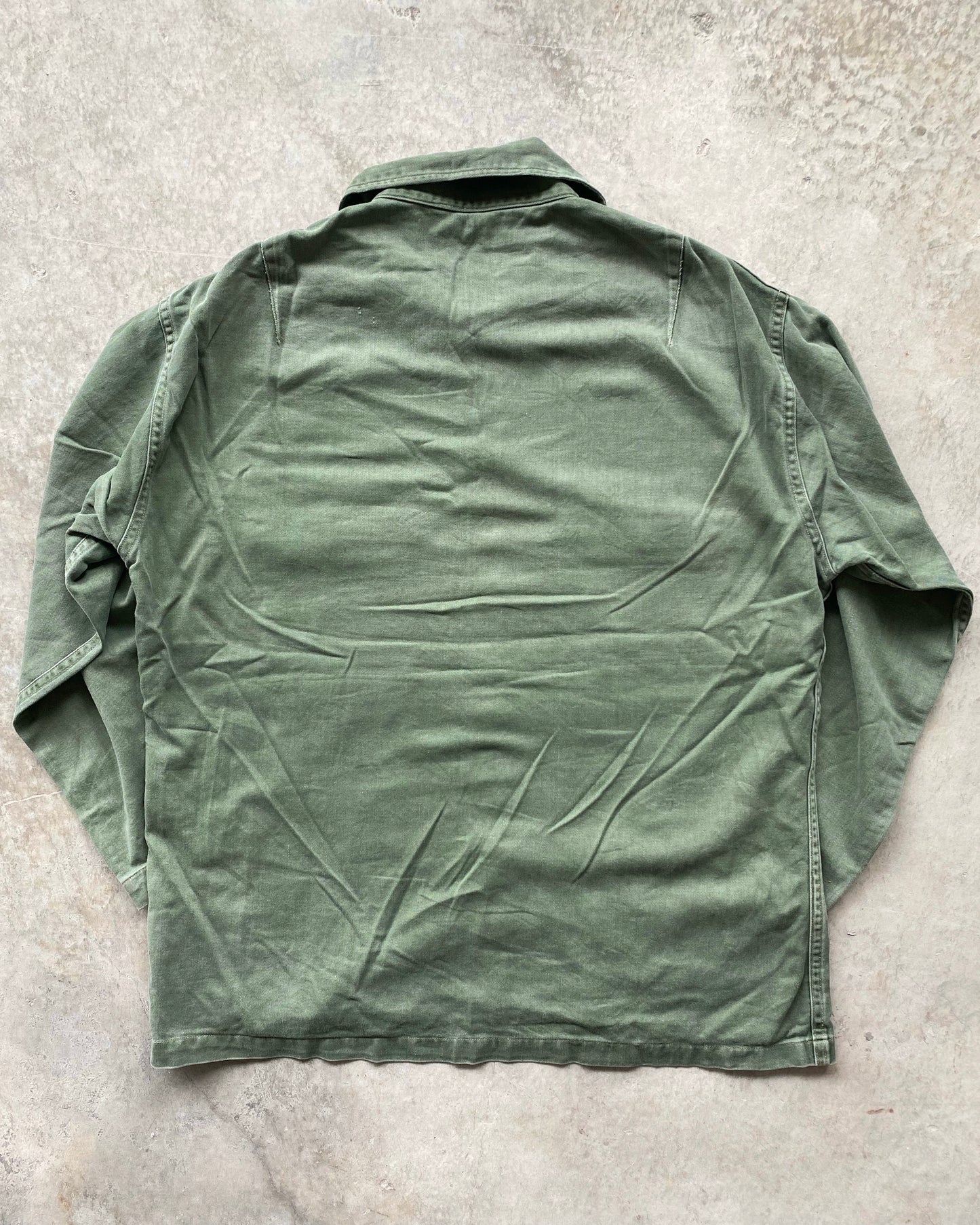 1960S PATCHED/REPAIRED OG-107 US ARMY SHIRT (L-XXL)