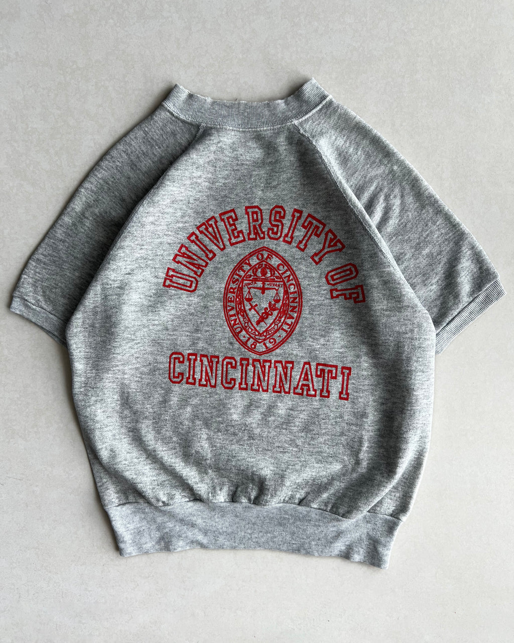 1970S 'UNIVERSITY OF CINCIANNATI' SHORT SLEEVES RAGLAN SWEATSHIRT (S/M)