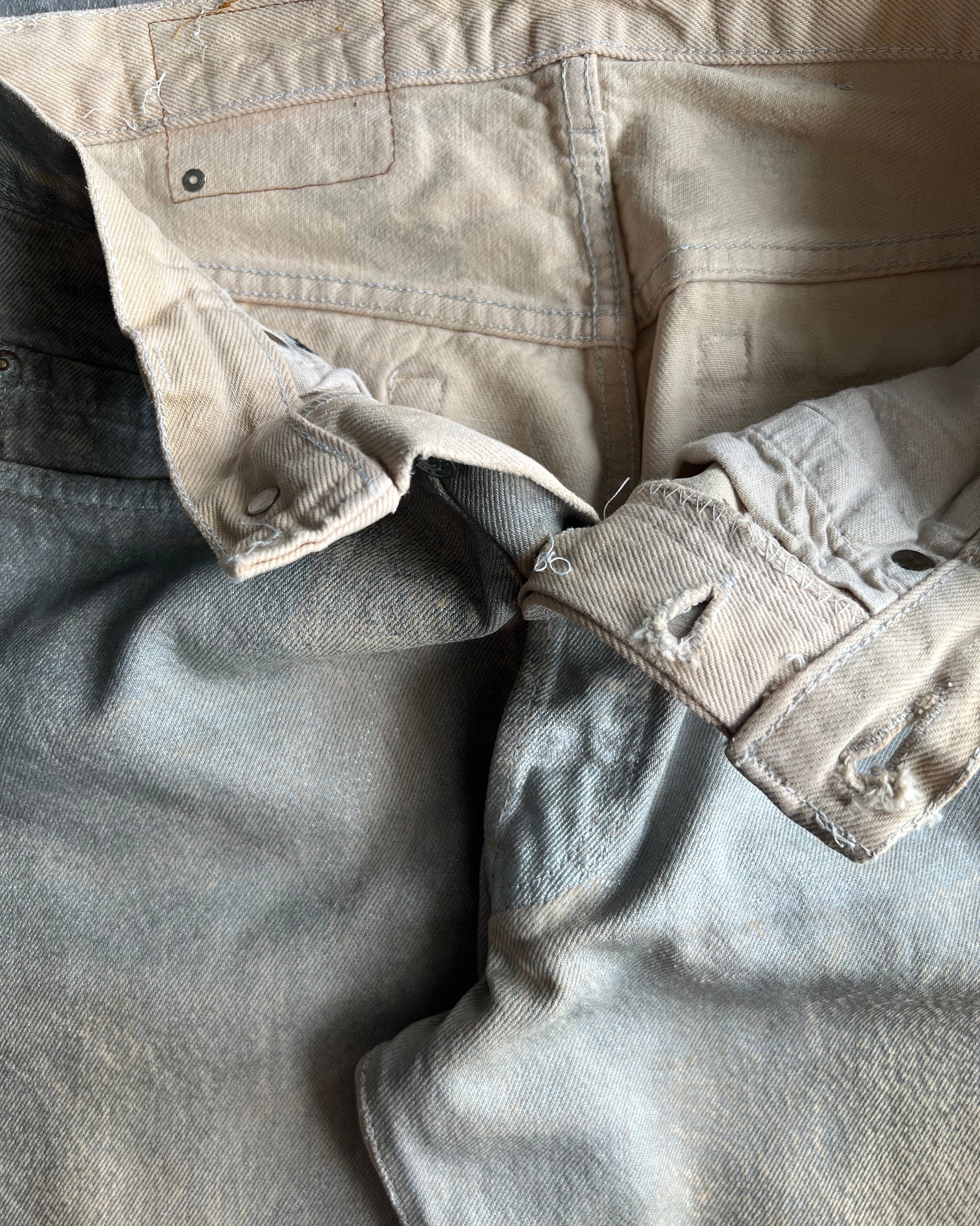 1980S FADED SILVER WAXED LEVI'S 501 JEANS (31X32)