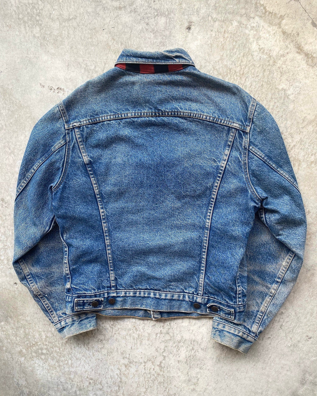 1980S FADED LEVI'S FLANNEL LINED TYPE III TRUCKER JACKET (S-L)