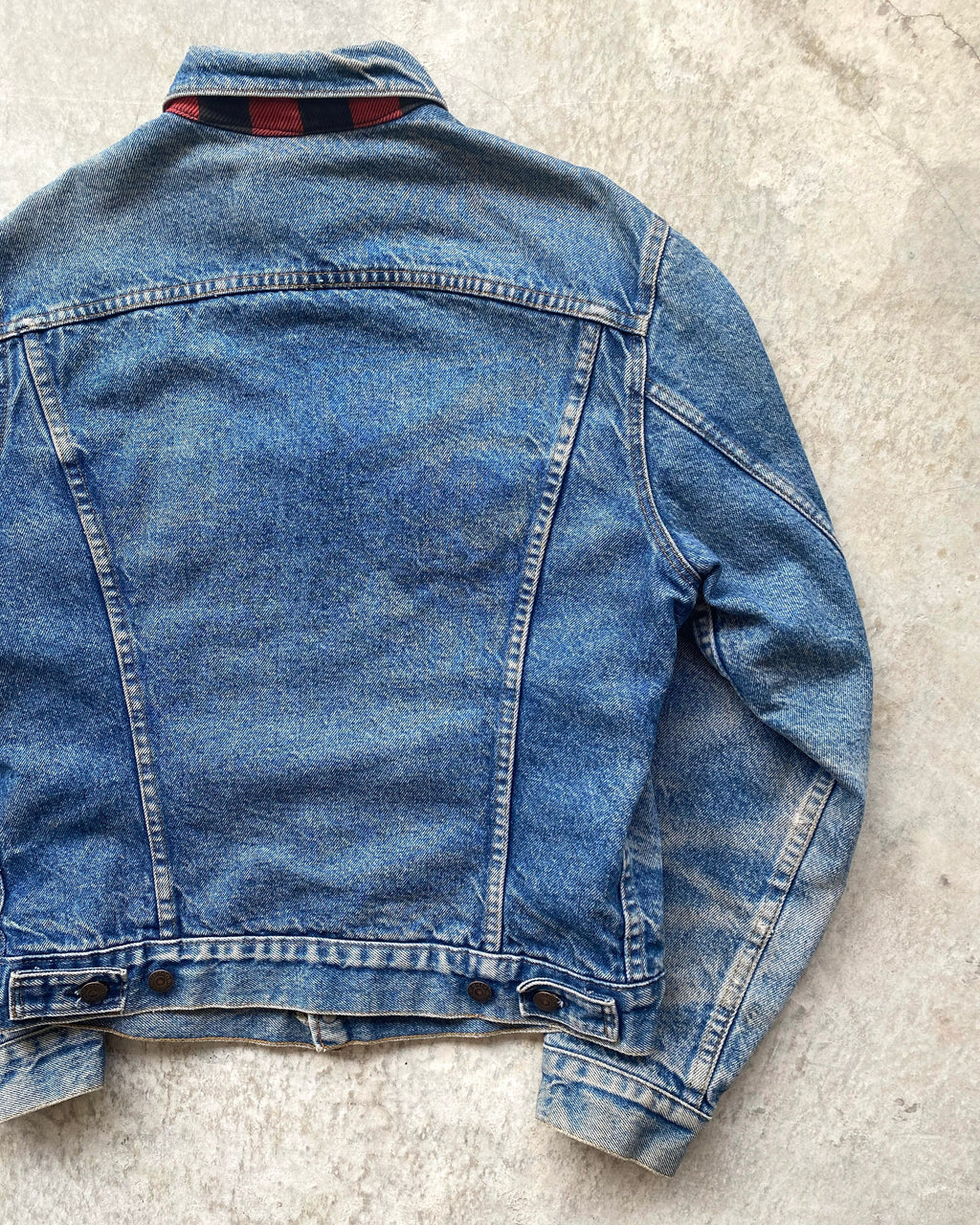 1980S FADED LEVI'S FLANNEL LINED TYPE III TRUCKER JACKET (S-L)