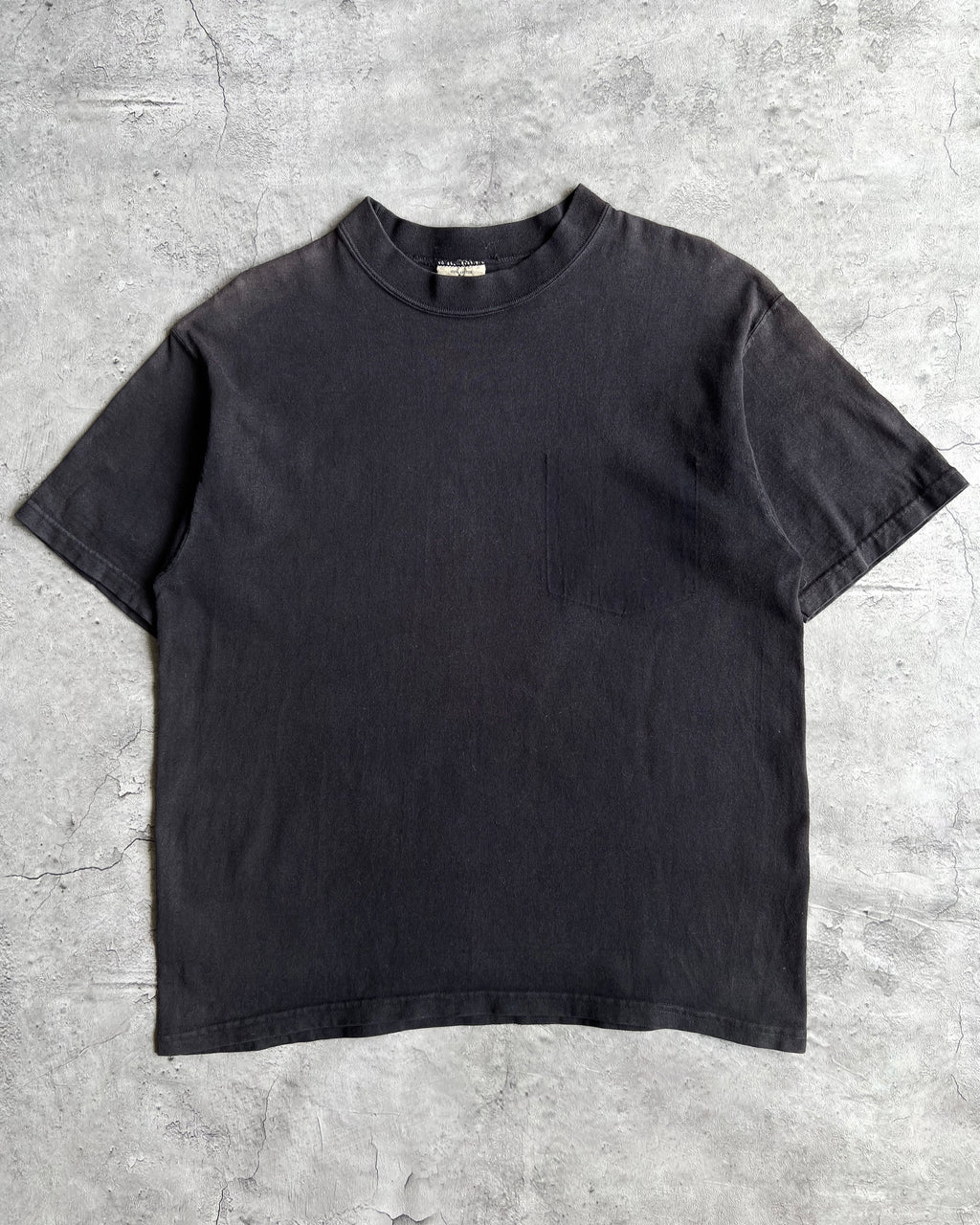 1990S FADED BLACK REMOVED POCKET TEE (M)
