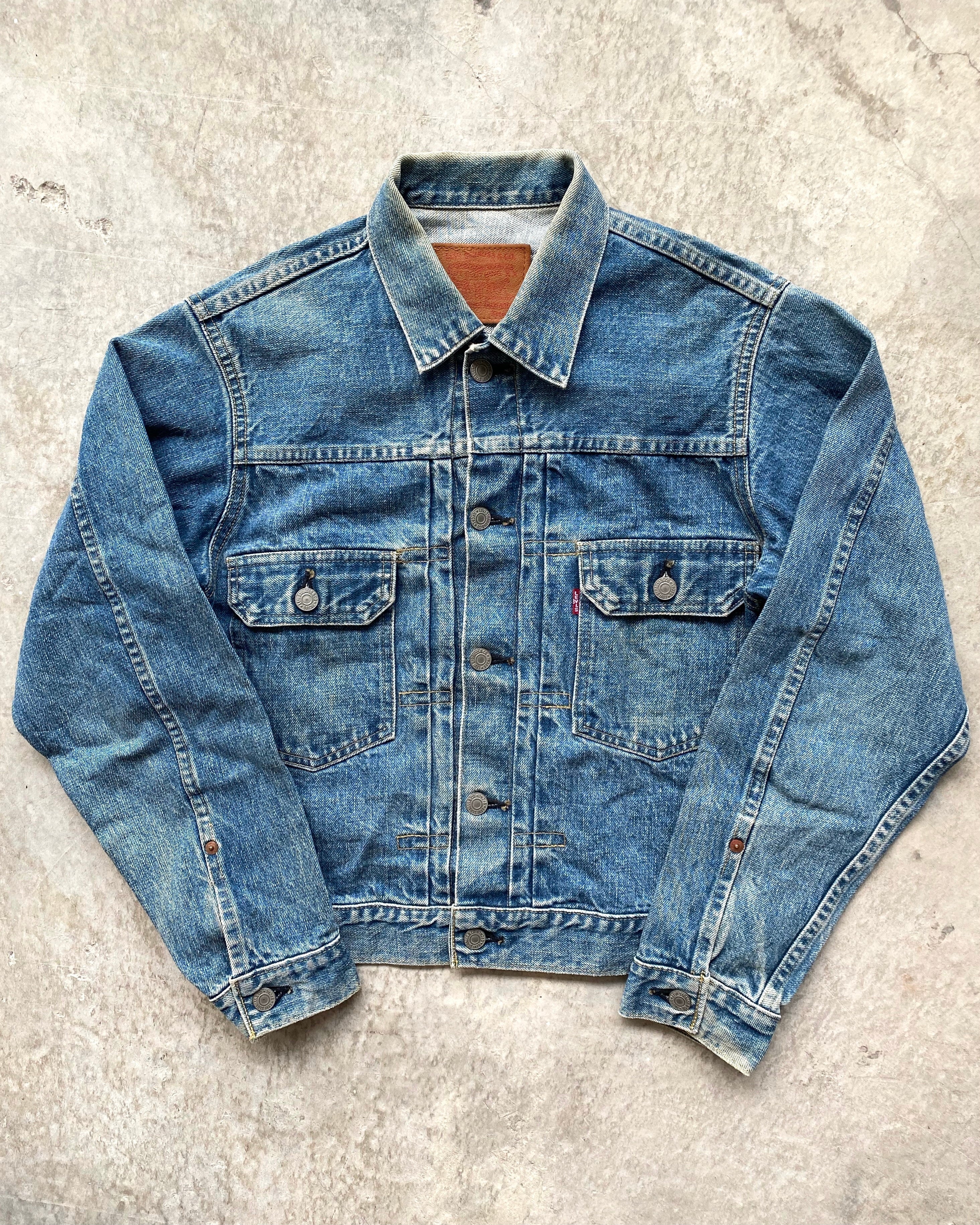 1990S LIGHT WASHED LEVI'S BIG E TYPE II DENIM JACKET