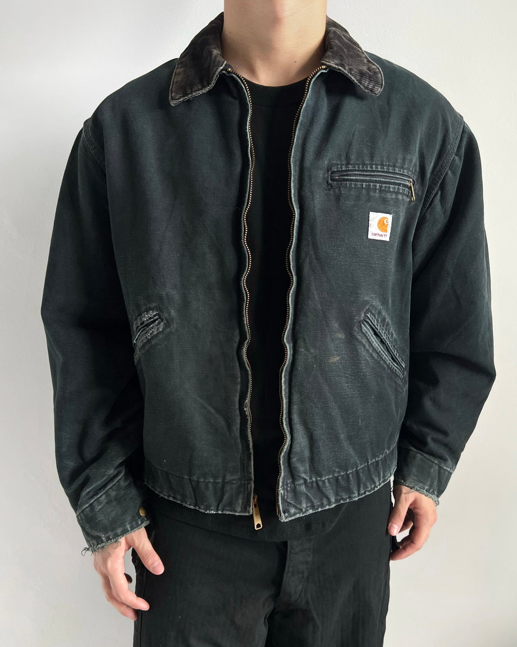 1990S FADED BLACK/MOSS GREEN CARHARTT DETROIT WORK JACKET (M/L)