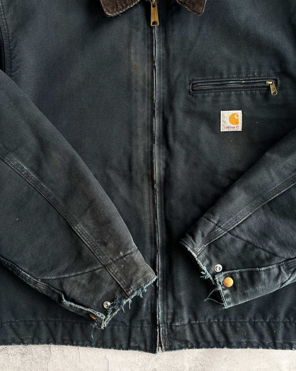 1990S FADED BLACK CARHARTT DETROIT WORK JACKET (XL)