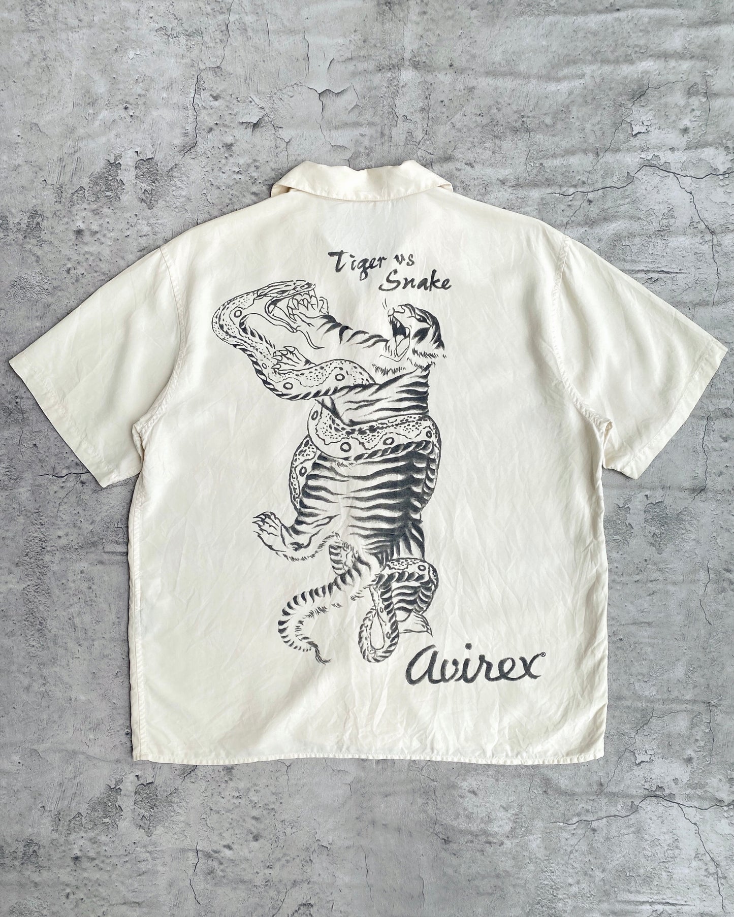 1990S TIGER VS SNAKES WHITE RAYON SHIRT (S-L)