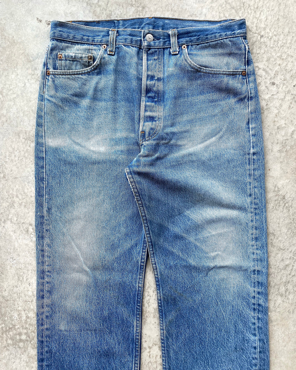 1980S FADED LEVI'S 501 RELEASED HEM JEANS (35X32)