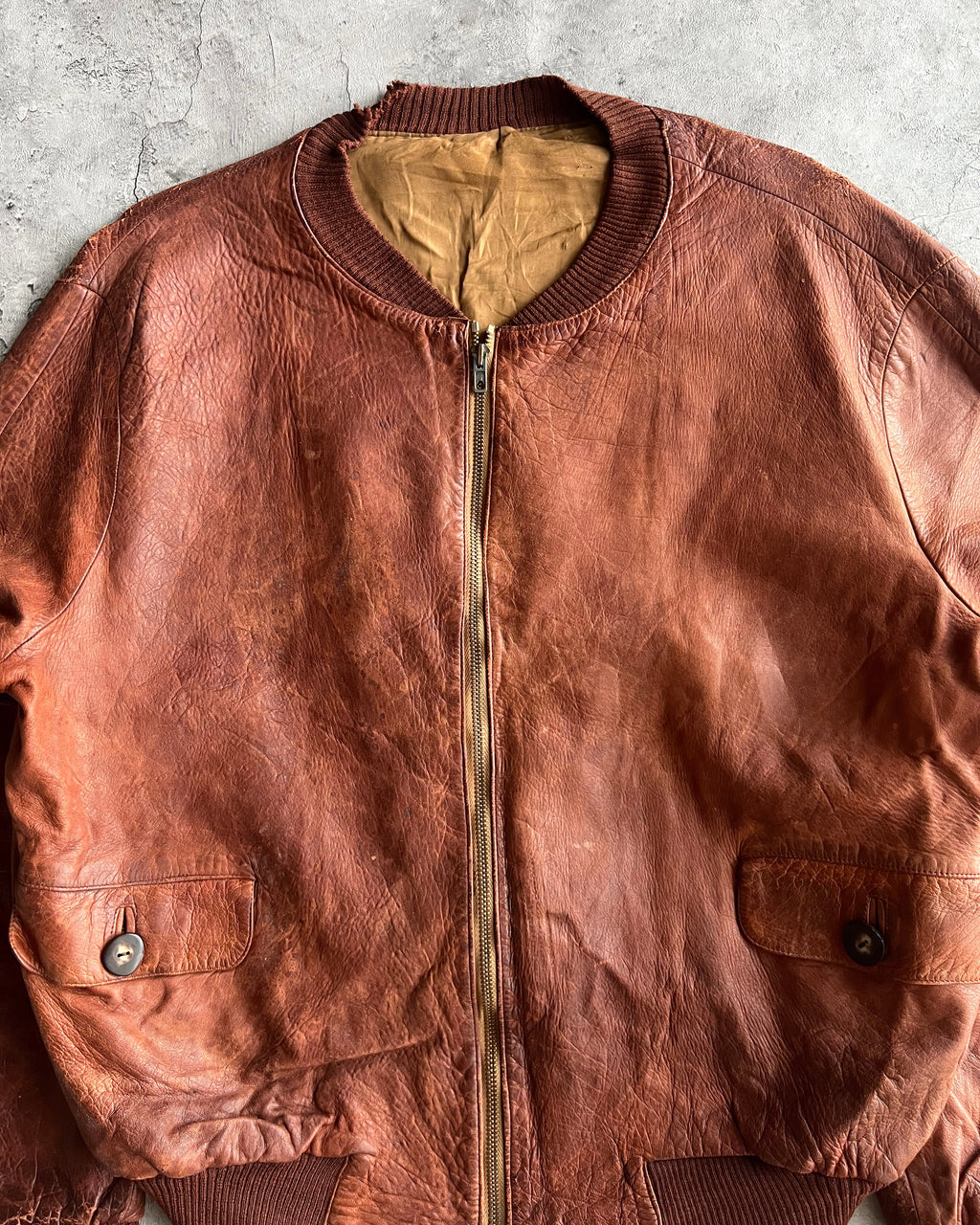1970S FADED BROWN/MAROON LEATHER BOMBER JACKET (M/L)