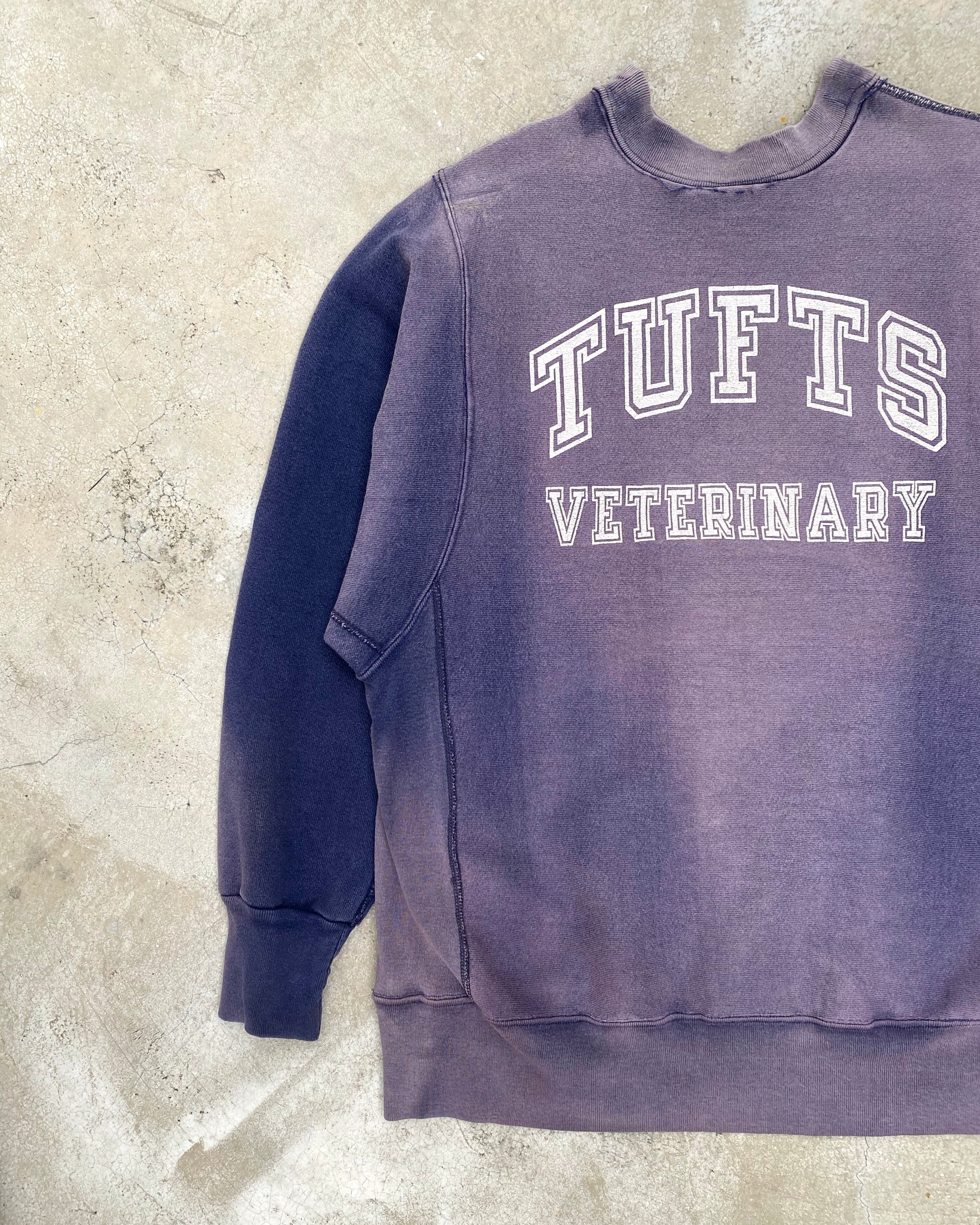 1980S SUN FADED 'TUFTS VERTERINARY' SWEATSHIRT (M/L)