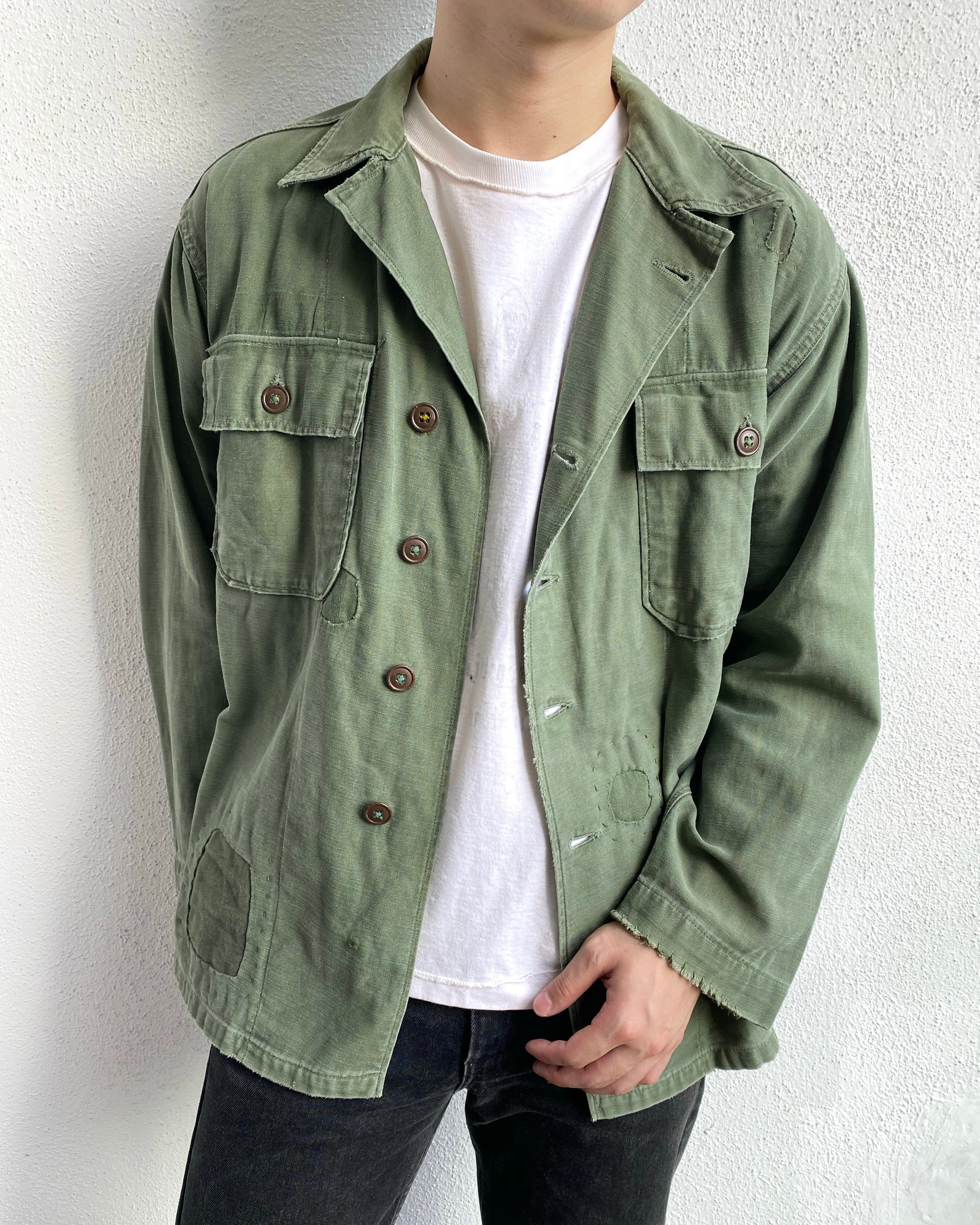 1950S US ARMY OG-107 SATEEN REPAIRED SHIRT (M/L)