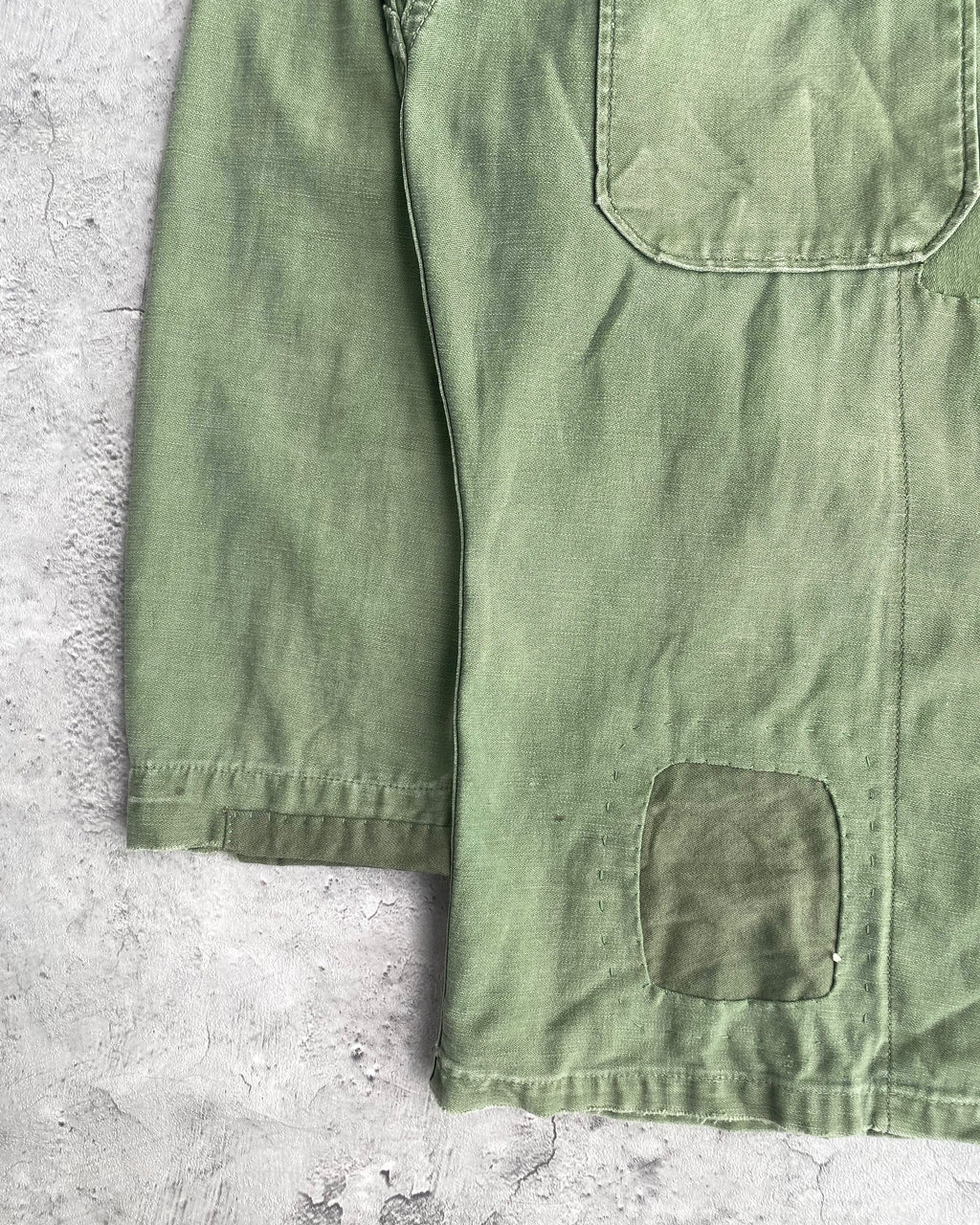 1950S US ARMY OG-107 SATEEN REPAIRED SHIRT (M/L)