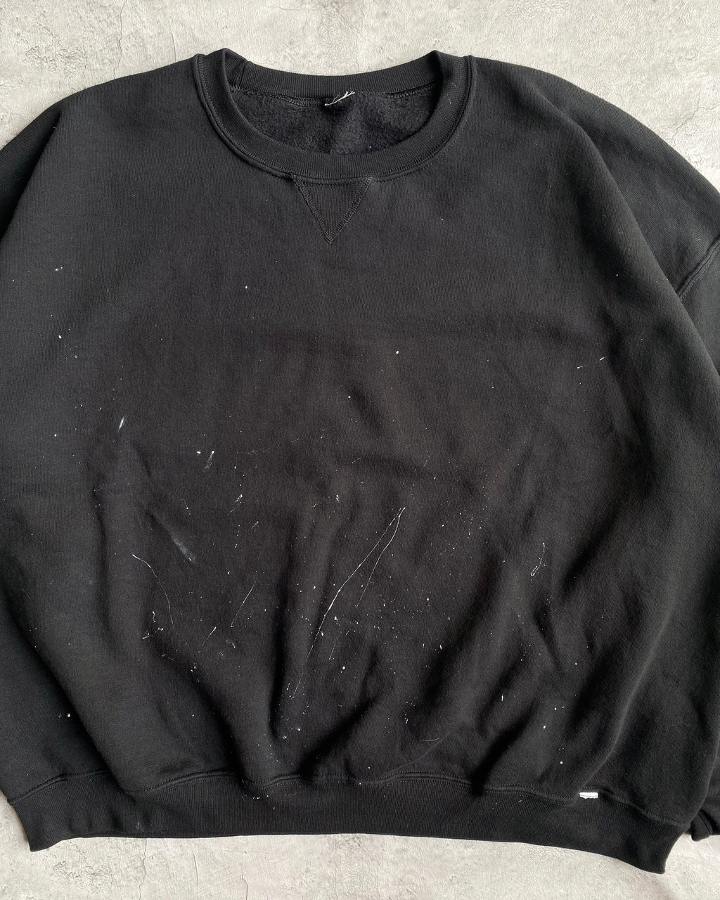 1990S RUSSELL BLACK PAINTED CREWNECK SWEATSHIRT (XL/XXL)