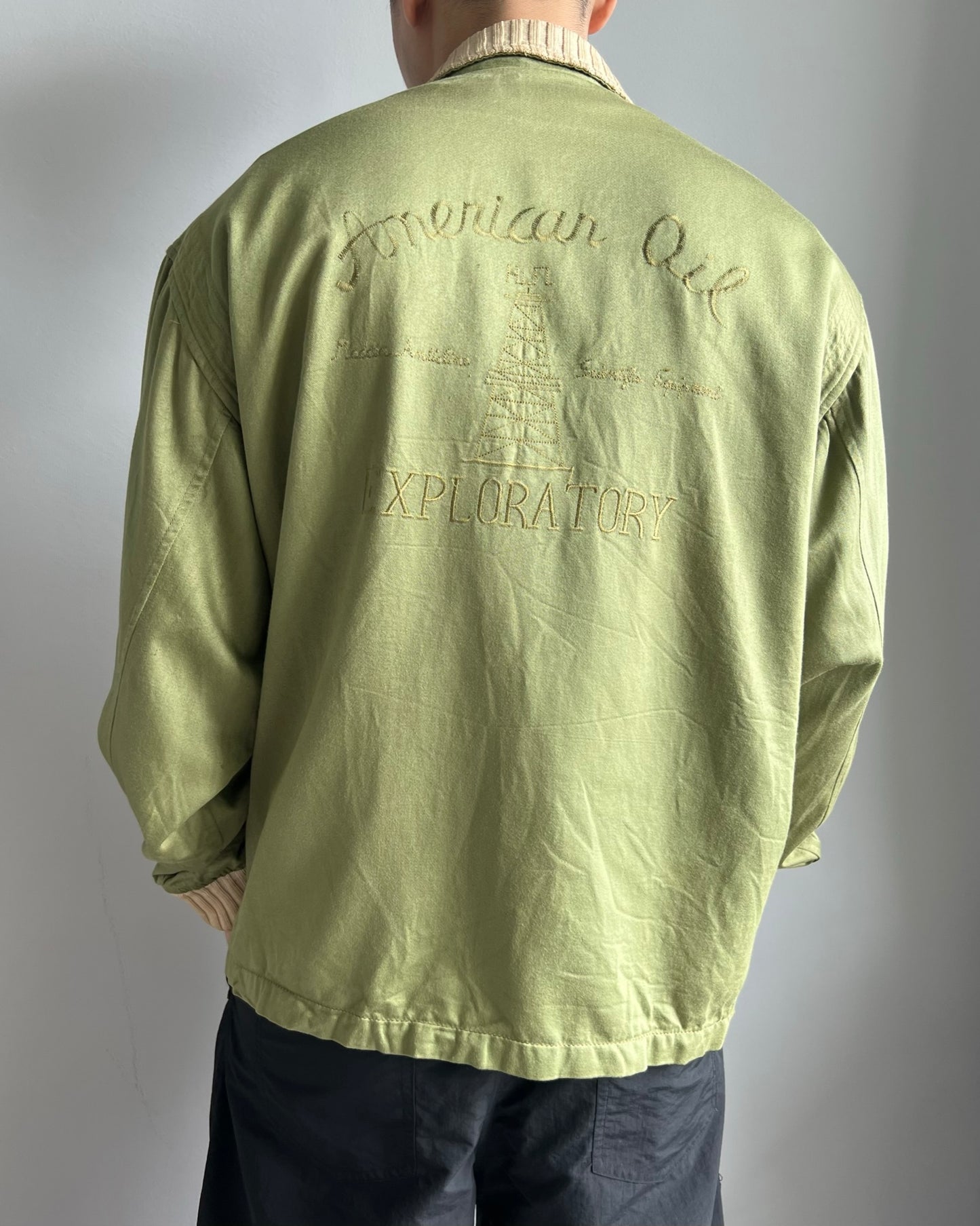 1960S/1970S 'AMERICAN OIL EXPLORATION' SOUVENIR RAYON JACKET (L)