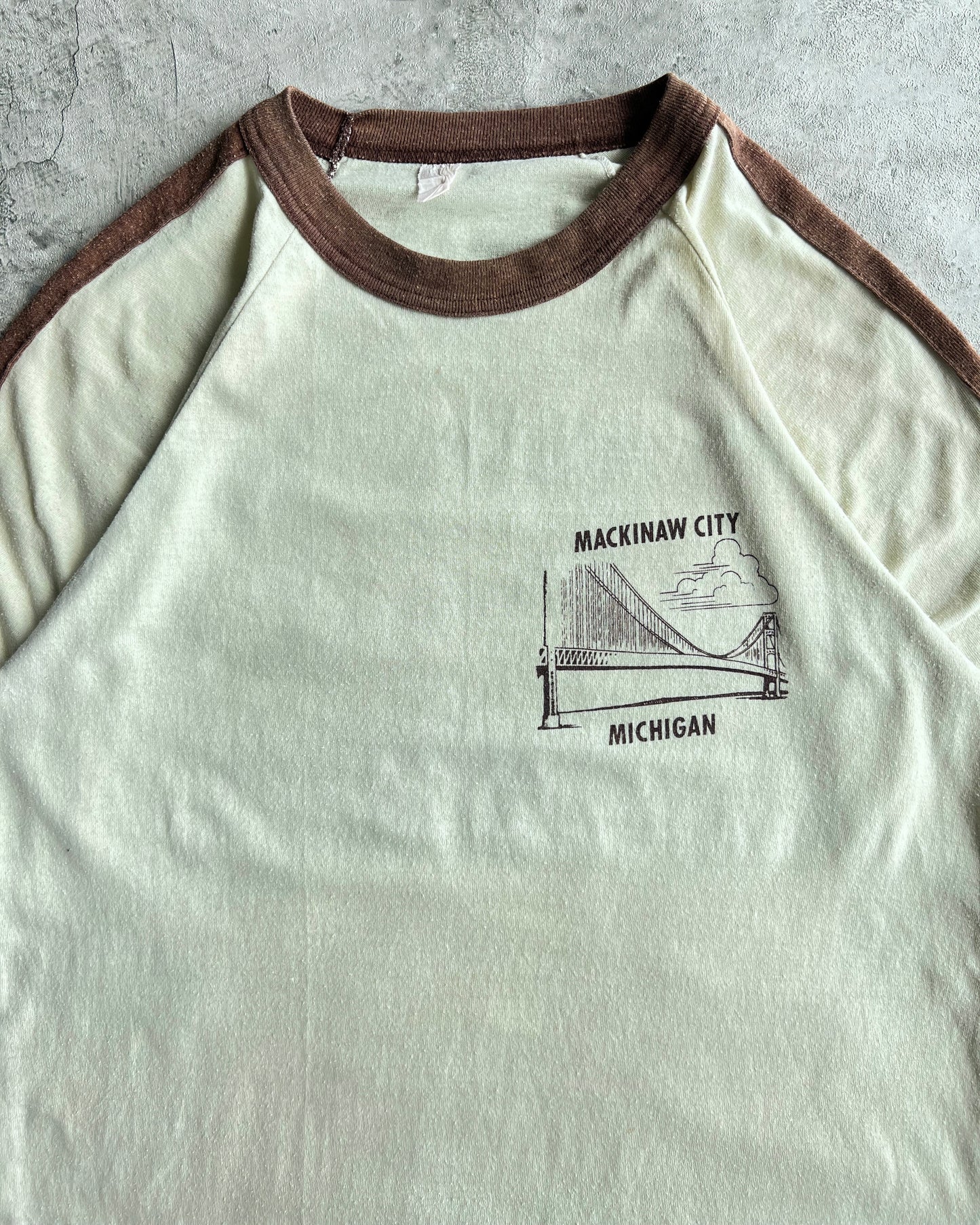 1980S 'MACKINAW CITY MICHIGAN' RAGLAN RINGER TEE (M)