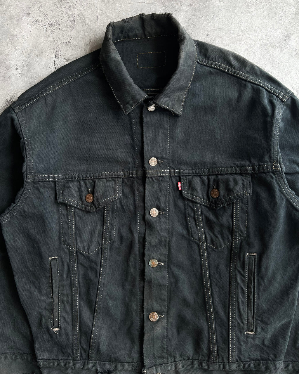 1980S OVERDYED LEVI'S TYPE III DENIM TRUCKER JACKET (M)