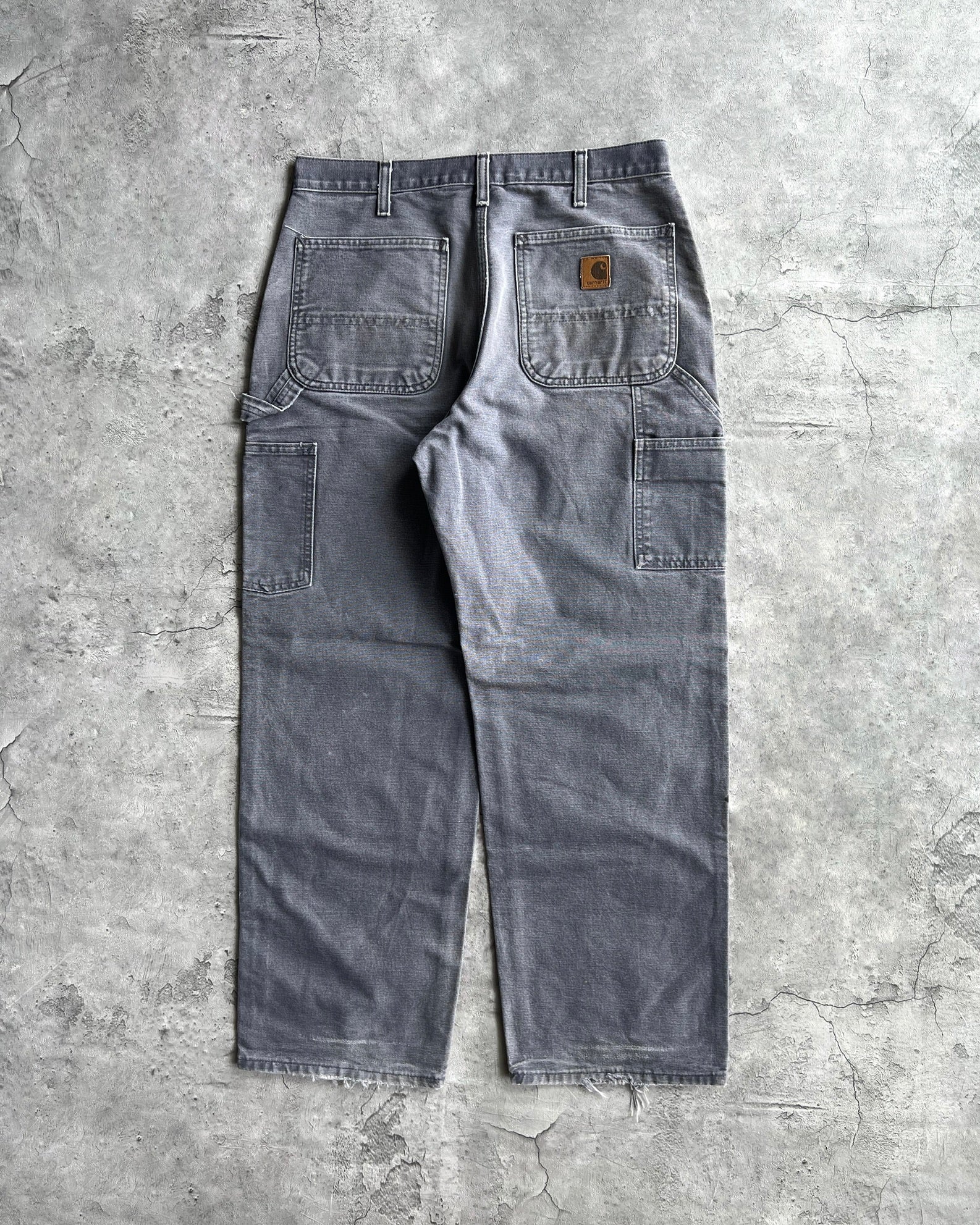 1990S PAINTED CARHARTT CARPENTER WORK PANTS (32X30)