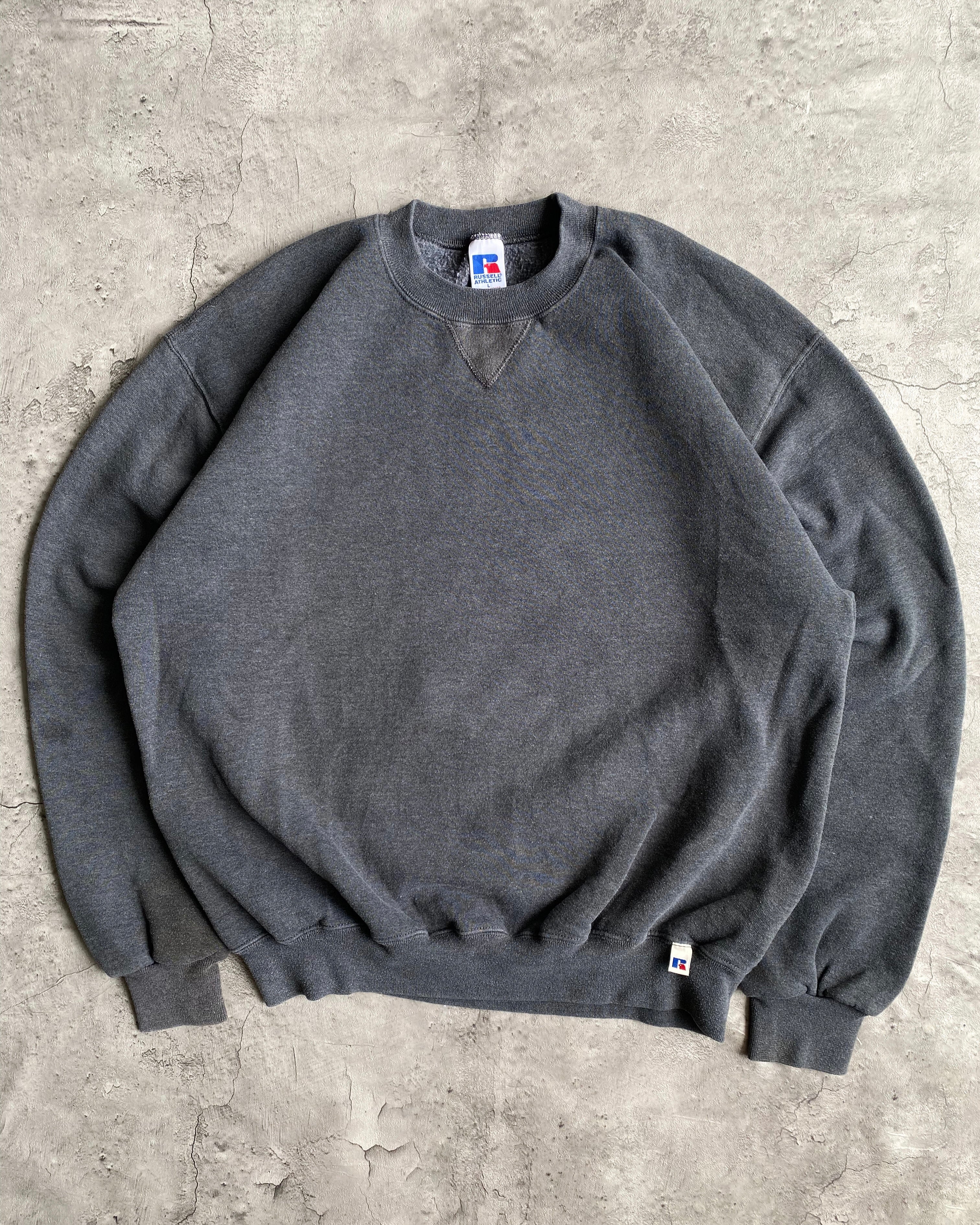 1990S RUSSELL DARK GREY BLANK CREWNECK SWEATSHIRT (S-L)