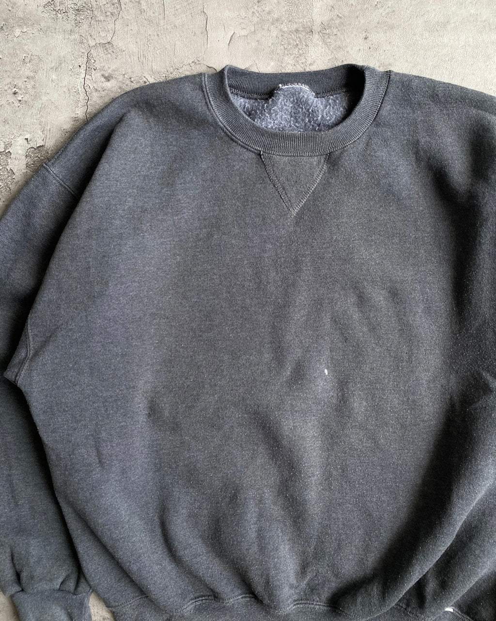 1990S RUSSELL DARK GREY BLANK CREWNECK SWEATSHIRT (M/L)
