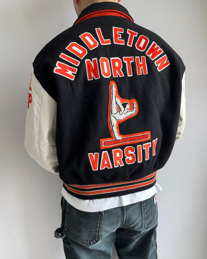 1990S 'MIDDLETOWN NORTH' LEATHER SLEEVES VARSITY JACKET (M)