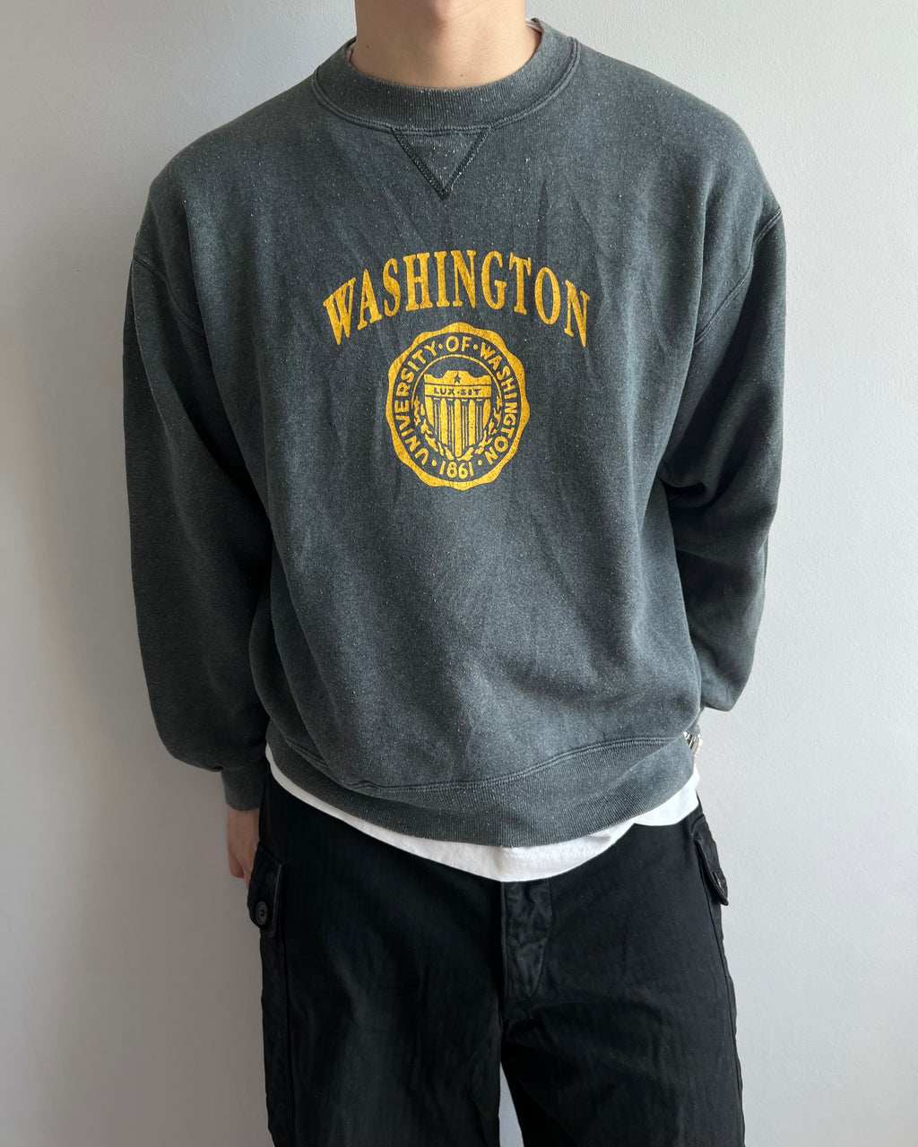 1990S 'UNIVERSITY OF WASHINGTON' RUSSELL SWEATSHIRT (L)