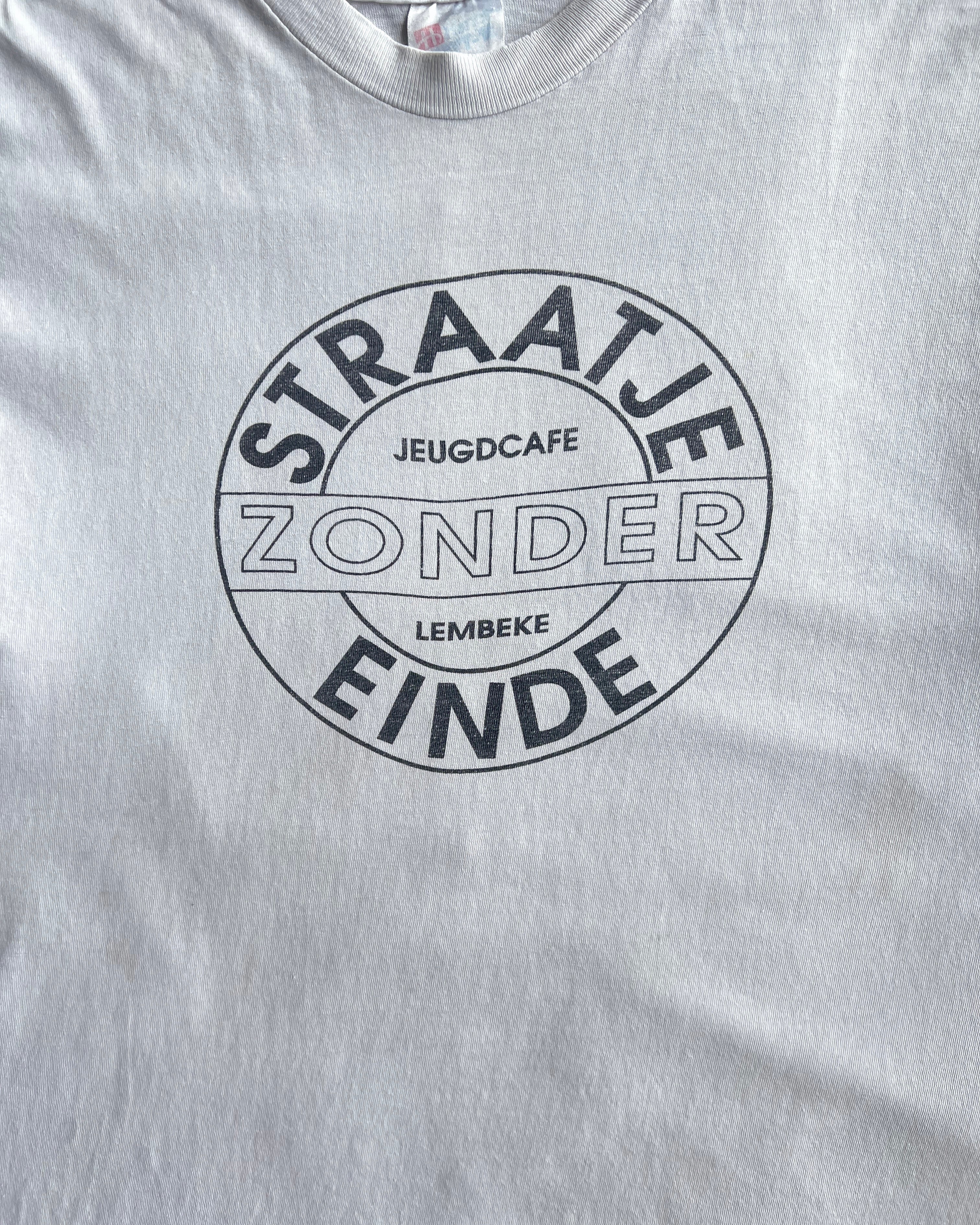1990S 'STRAATJE ZONDER EINDE' SINGLE STITCH WORDING TEE (XL)