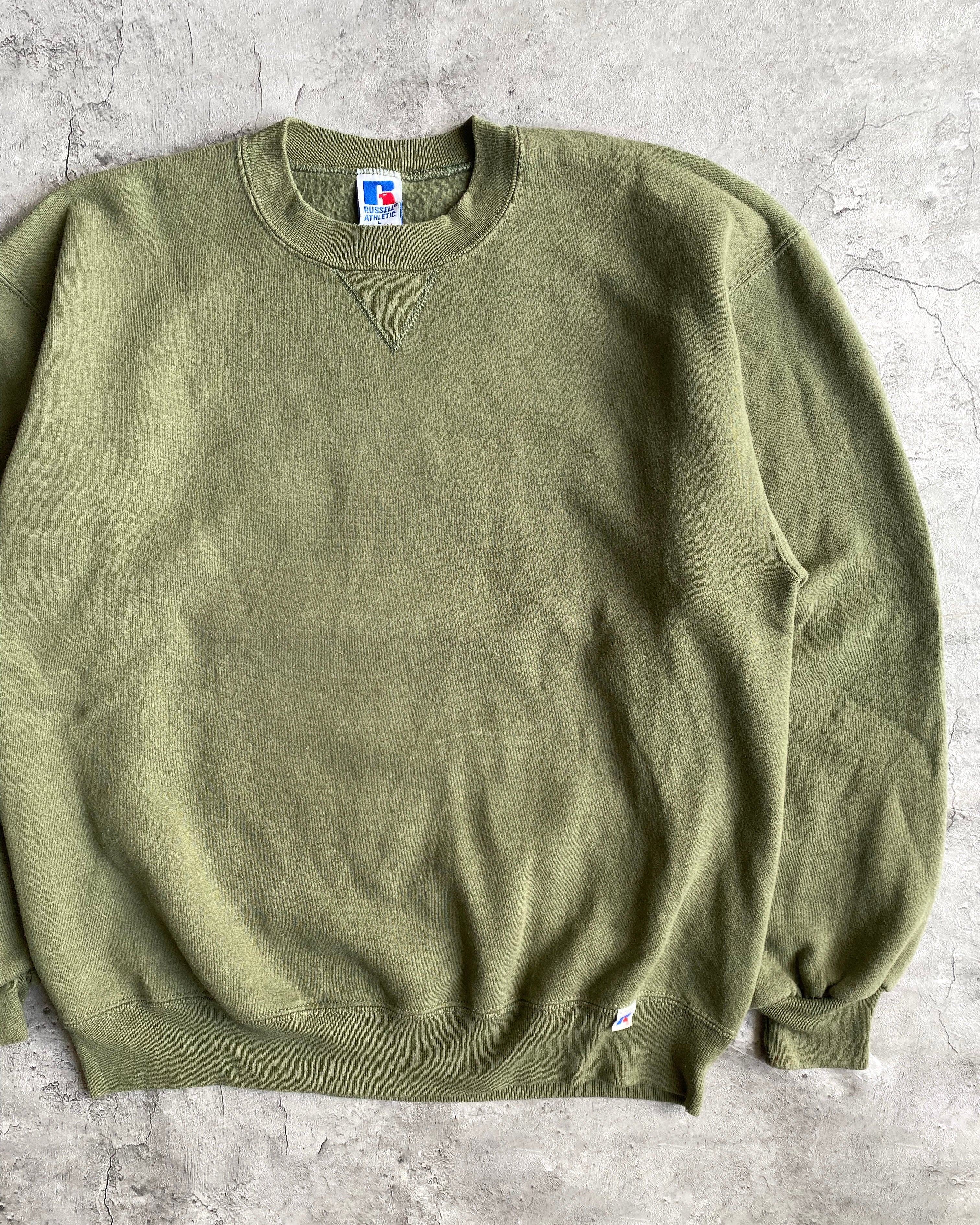 1990S RUSSELL OLIVE GREEN BLANK CREWNECK SWEATSHIRT (S-L)