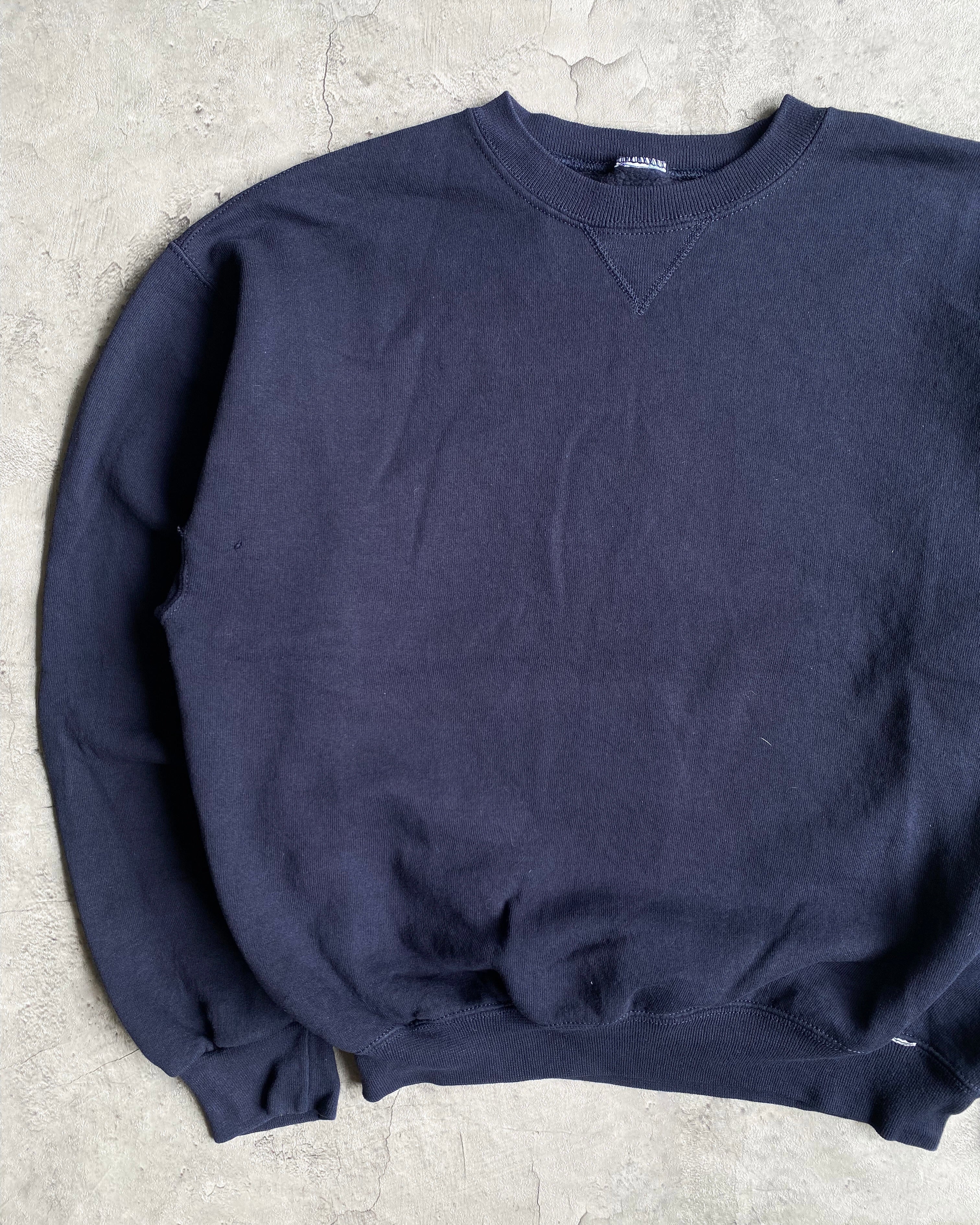 1990S RUSSELL NAVY BLANK CREWNECK SWEATSHIRT (S/M)