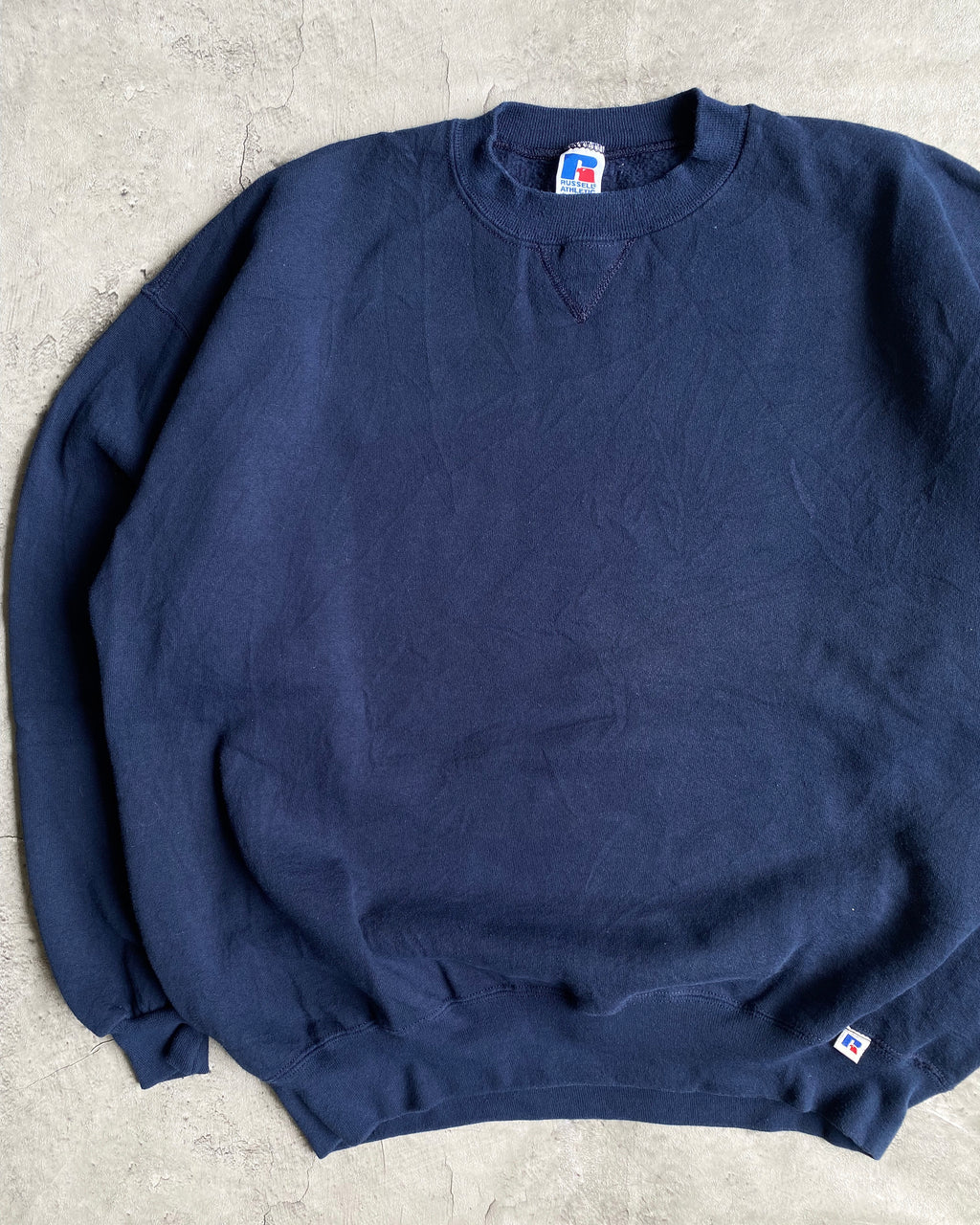 1990S RUSSELL NAVY BLANK CREWNECK SWEATSHIRT (XL)